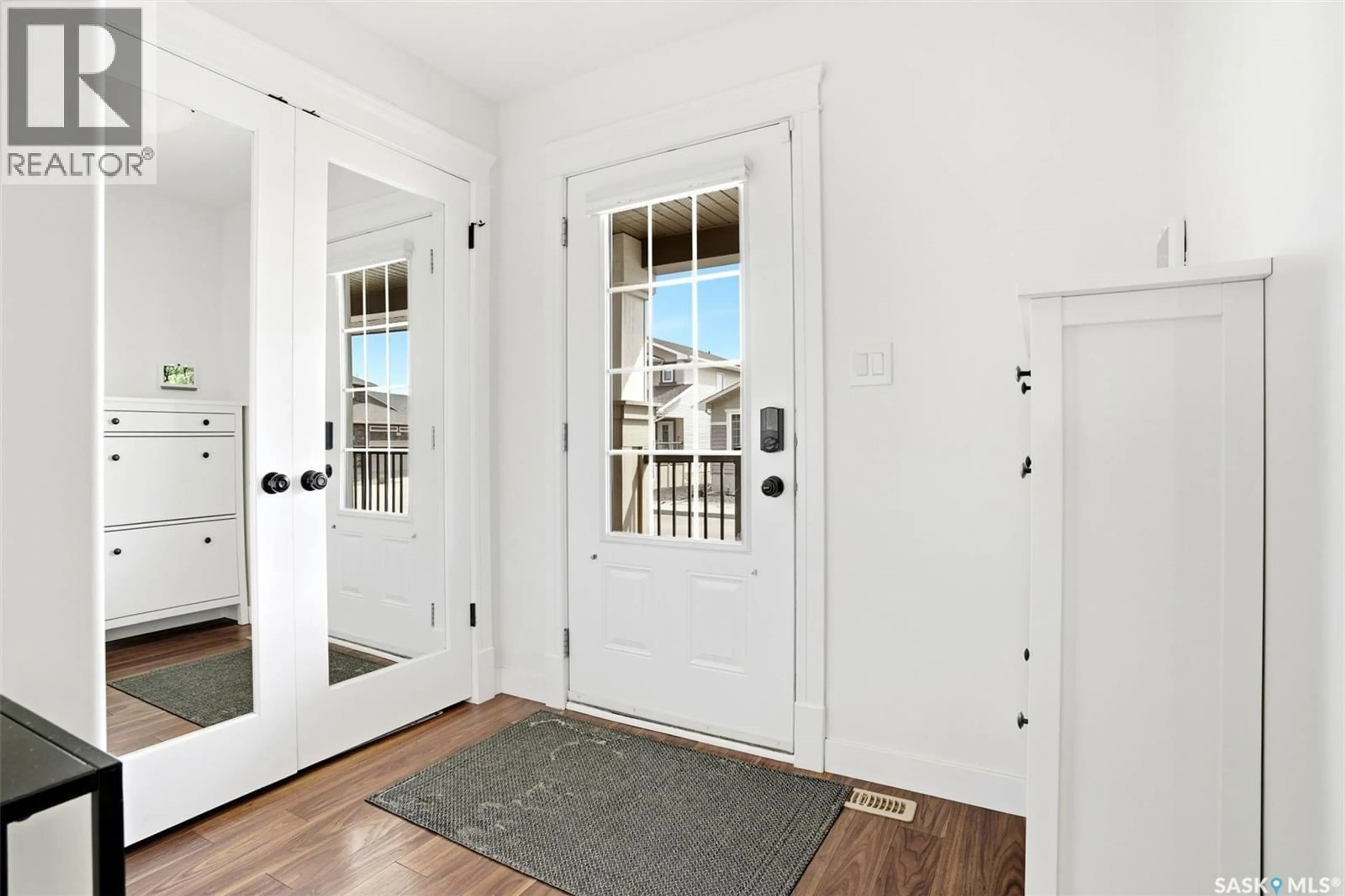 Indoor entryway for 1106 POLEY STREET, Regina Saskatchewan S4X0K2