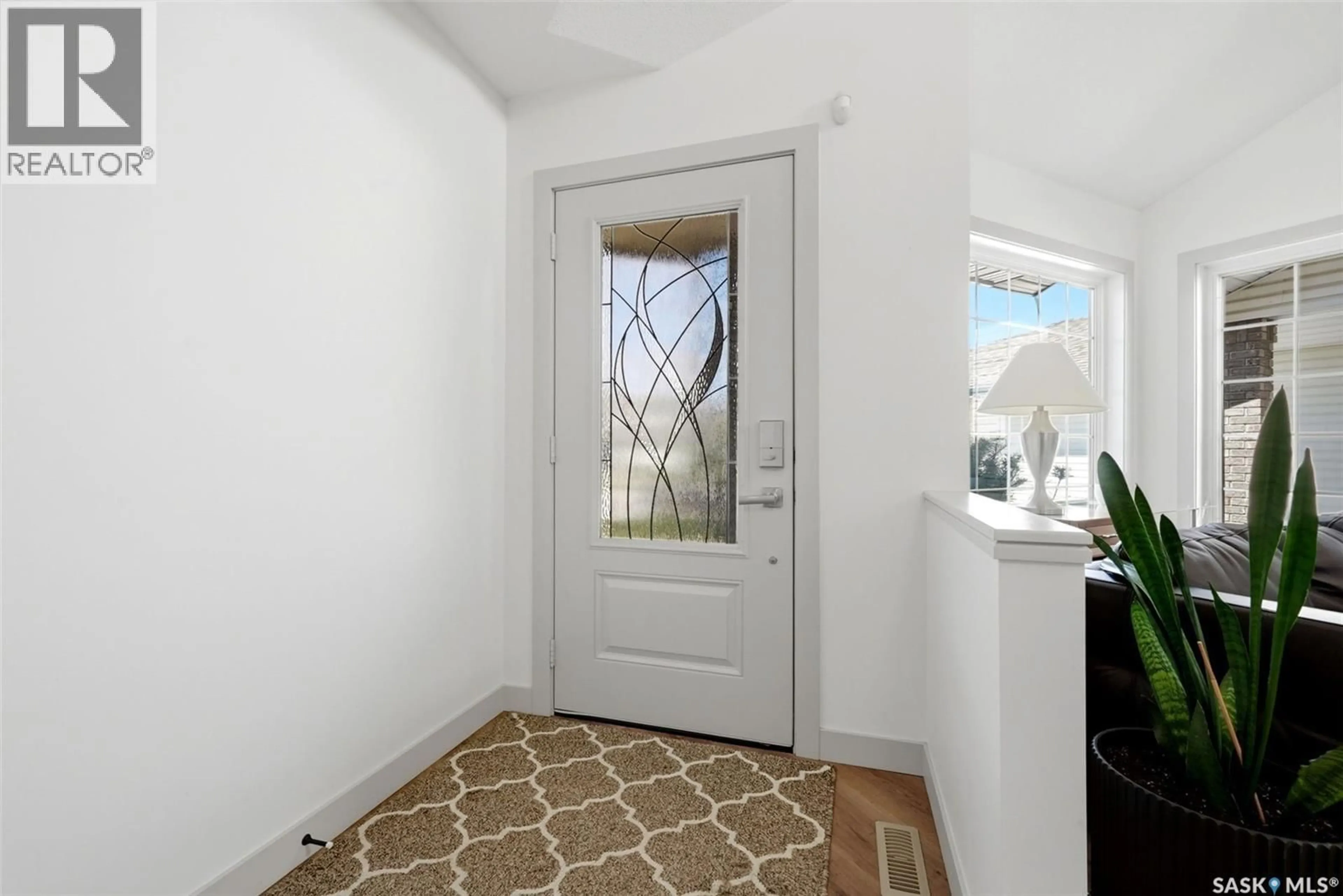 Indoor entryway for 1603 ROUSSEAU CRESCENT, Regina Saskatchewan S4X4L7