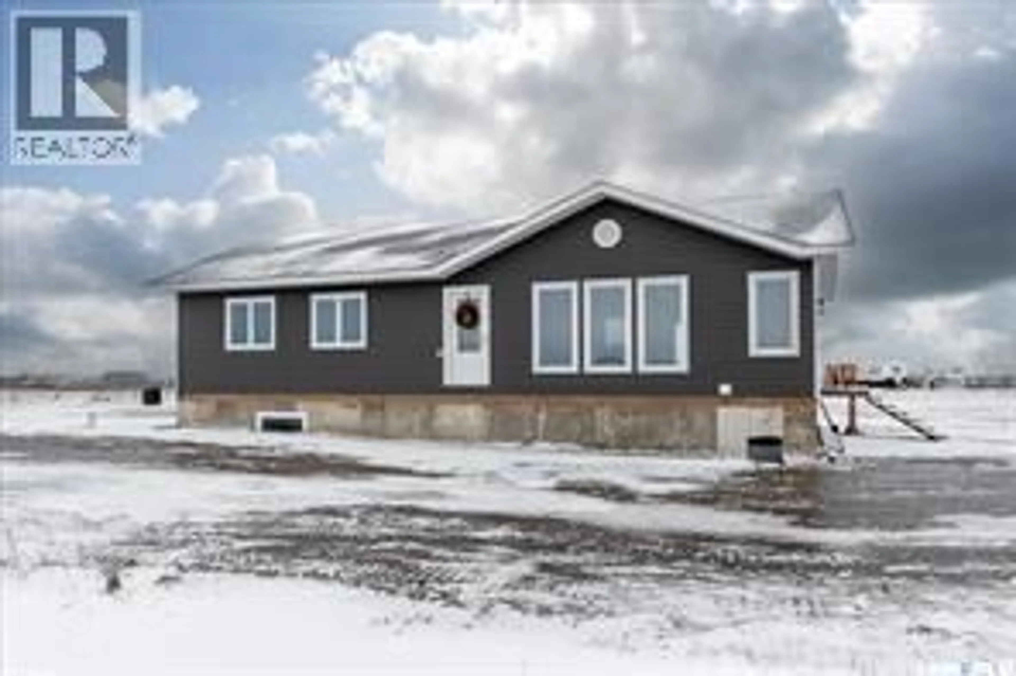 Home with vinyl exterior material, building for 10 JESSE BAY, Mckillop Rm No. 220 Saskatchewan S0G4V0