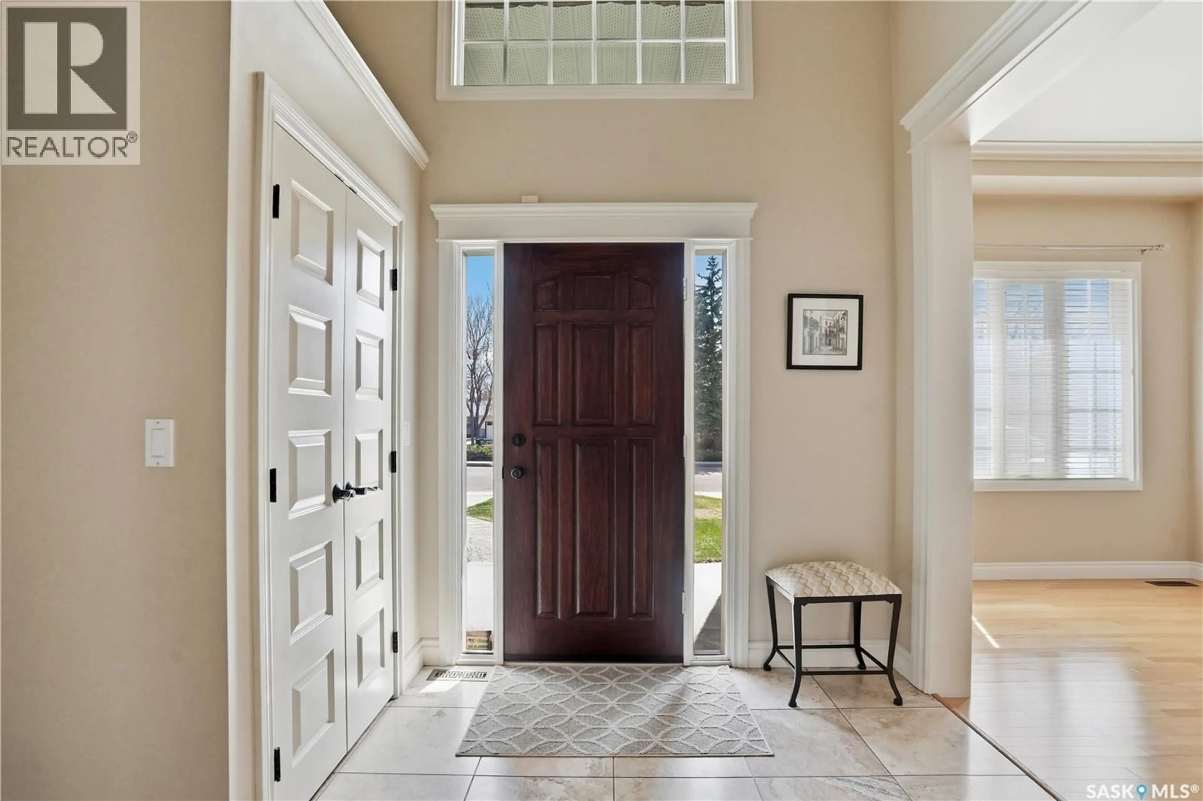 Indoor entryway for 3340 ASHLEY PLACE, Regina Saskatchewan S4V2T8