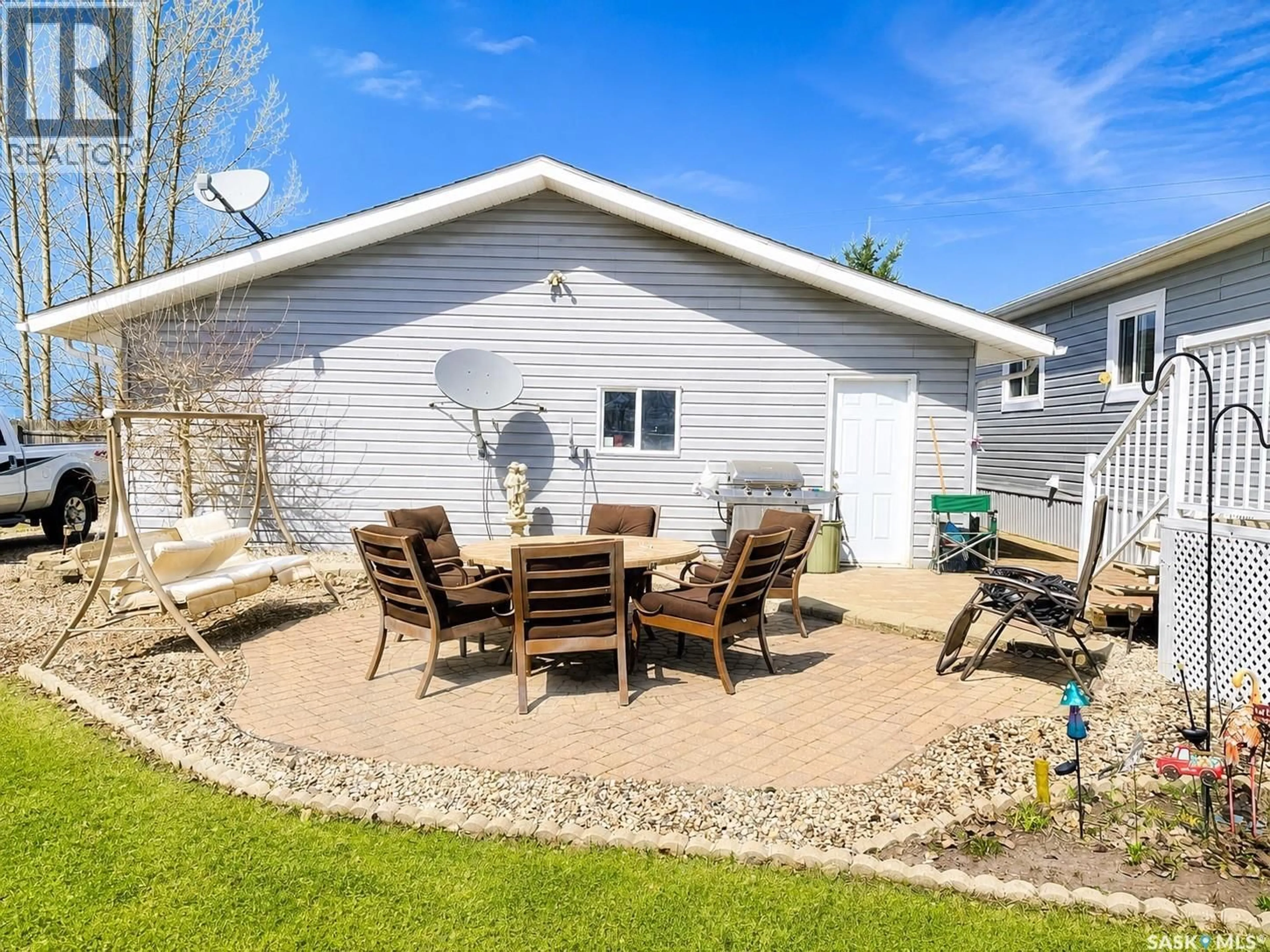 Patio, unknown for KOLENICH ACREAGE, Lipton Saskatchewan S0G3B0
