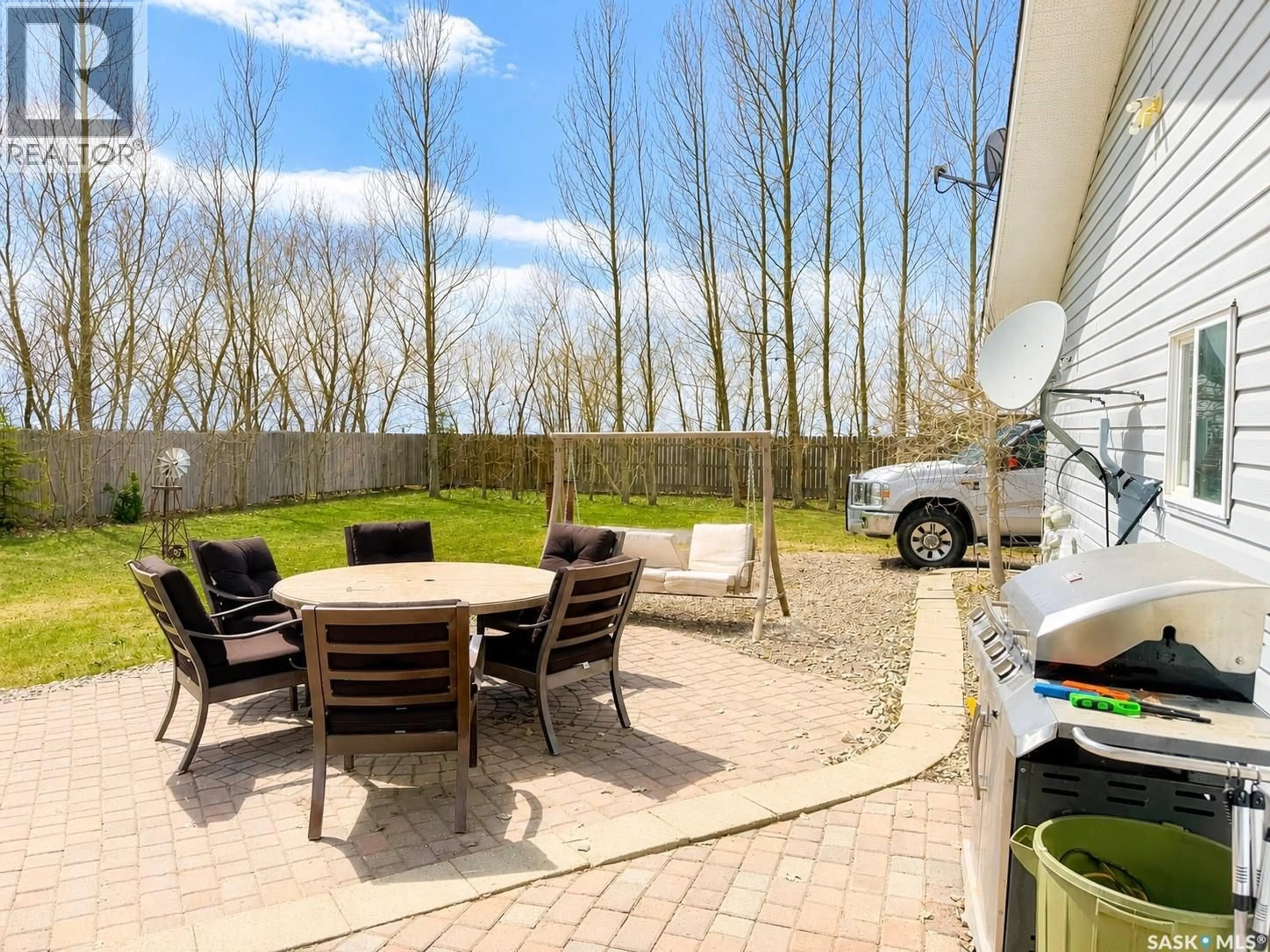 Patio, street for KOLENICH ACREAGE, Lipton Saskatchewan S0G3B0