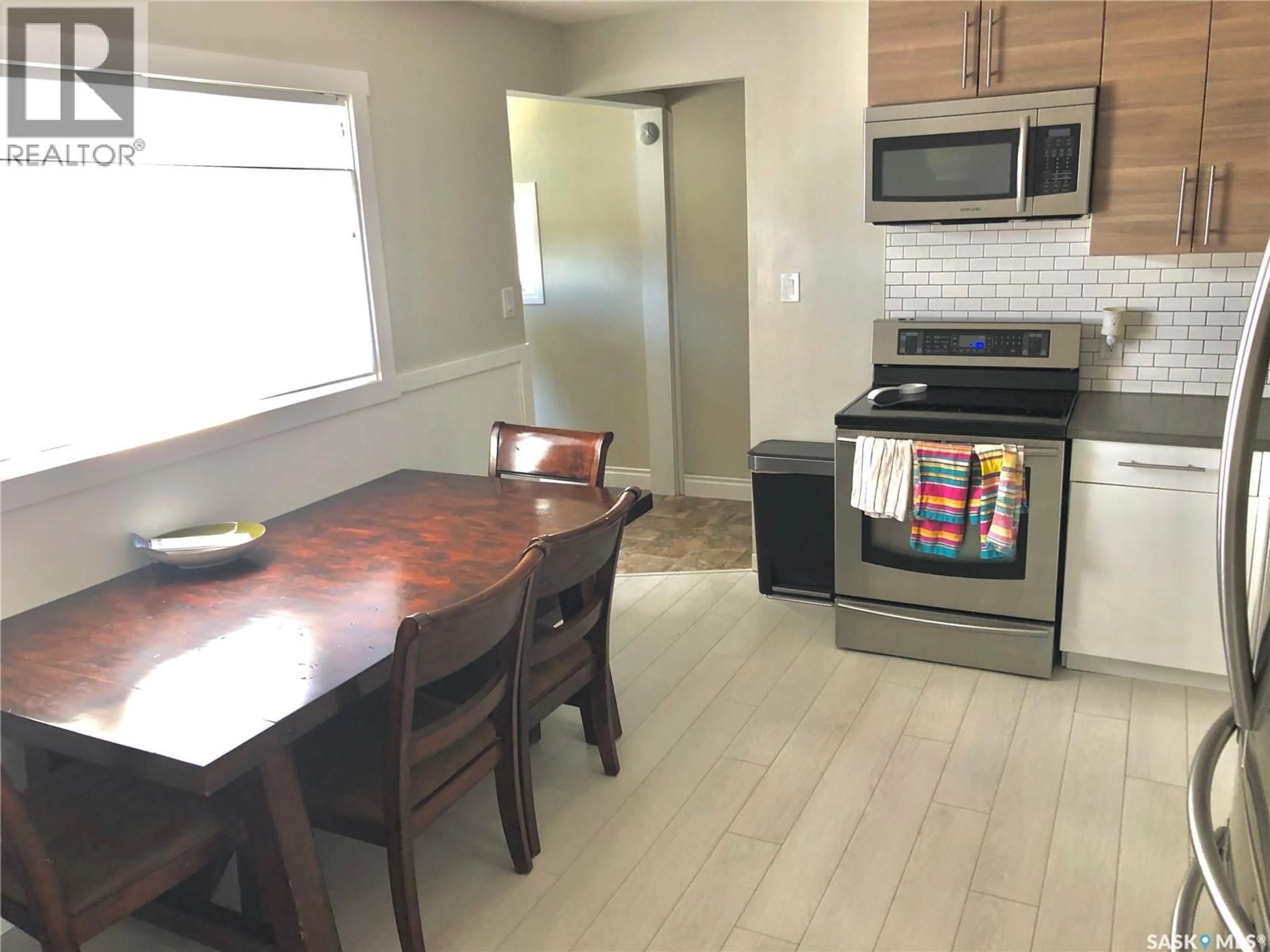 Standard kitchen, unknown for 1246 8TH STREET, Estevan Saskatchewan S4A1H3