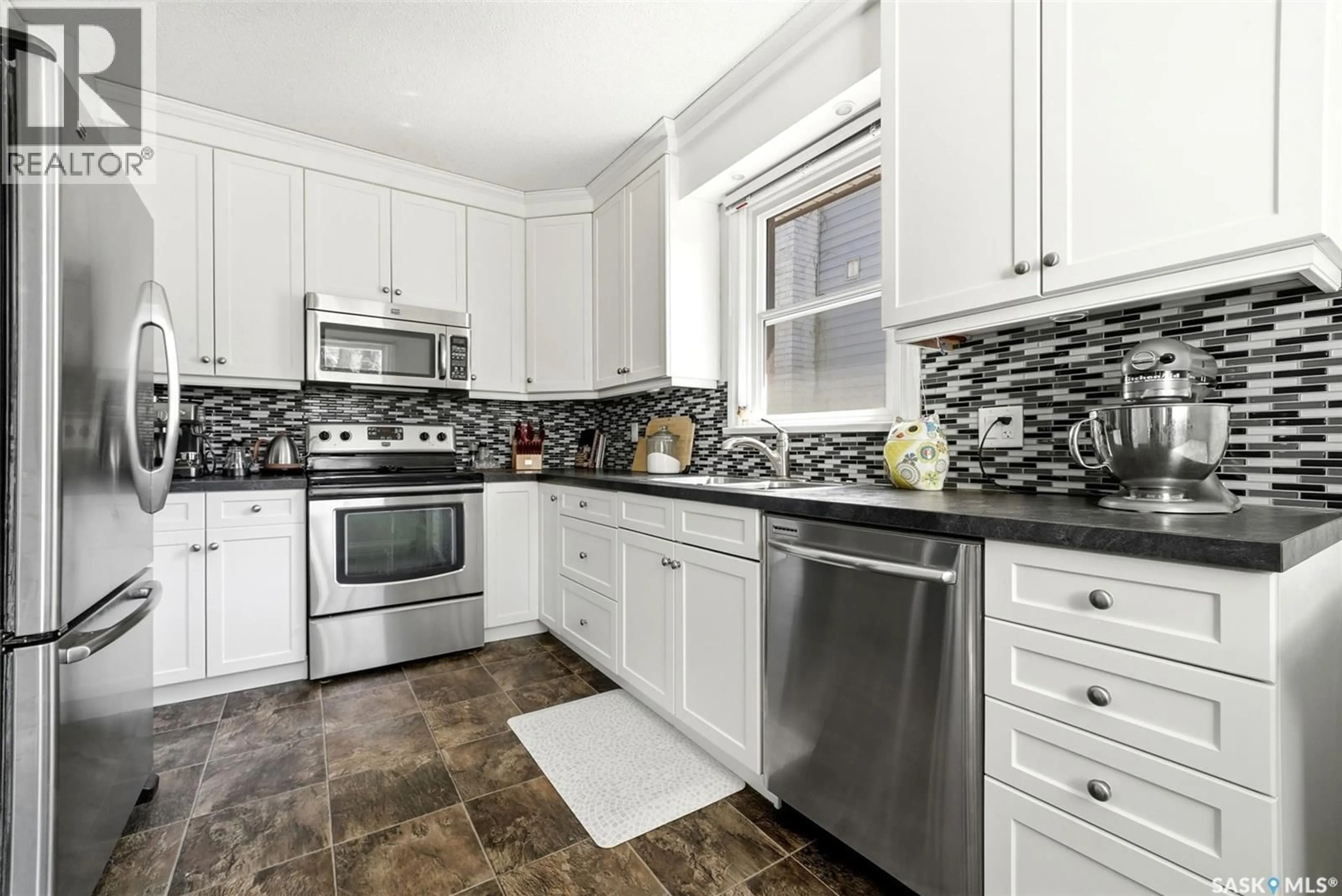 Unknown for 234 BROADWAY AVENUE, Regina Saskatchewan S4N1B3