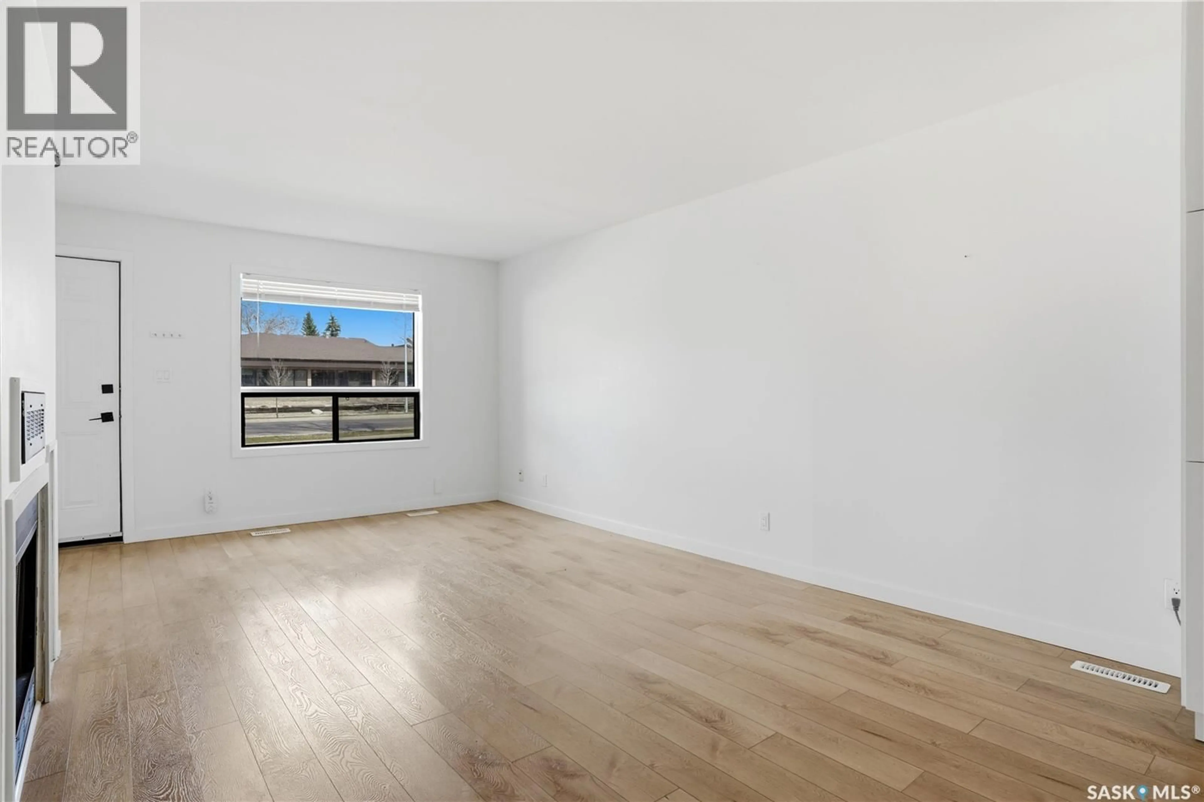 A pic of a room for 6501 ROCHDALE BOULEVARD, Regina Saskatchewan S4X2Z1