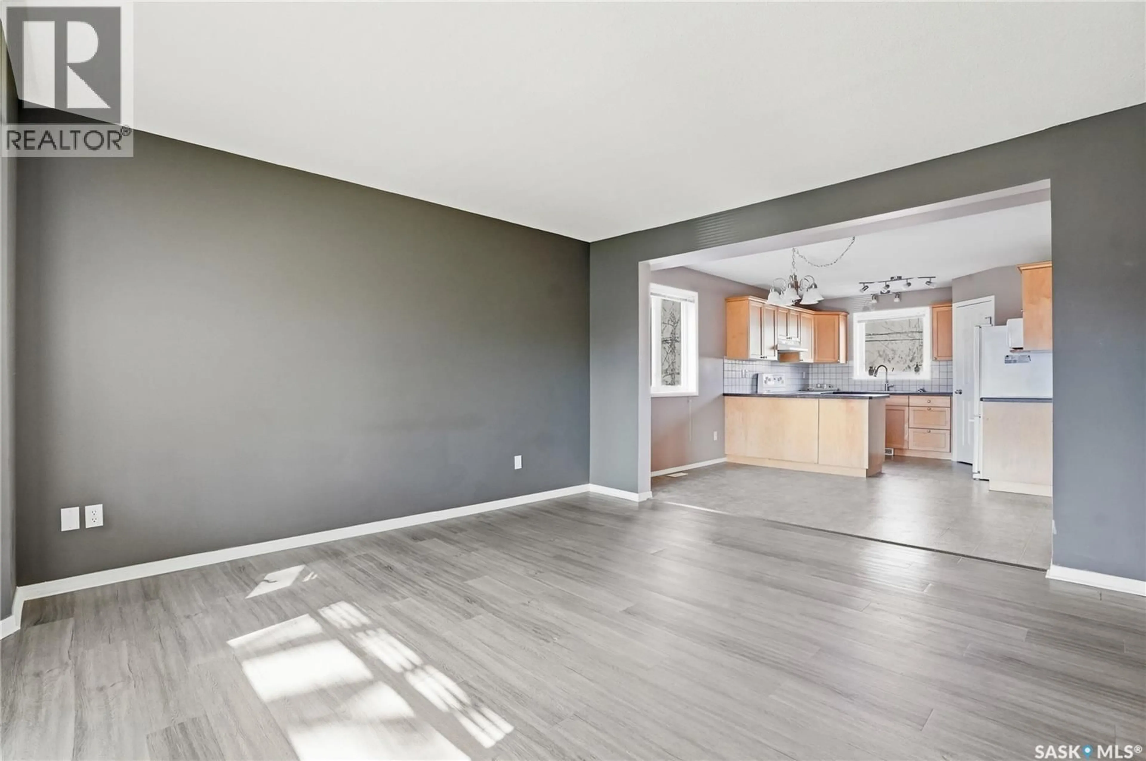 Open concept kitchen, unknown for 1426B C AVENUE N, Saskatoon Saskatchewan S7K1L1