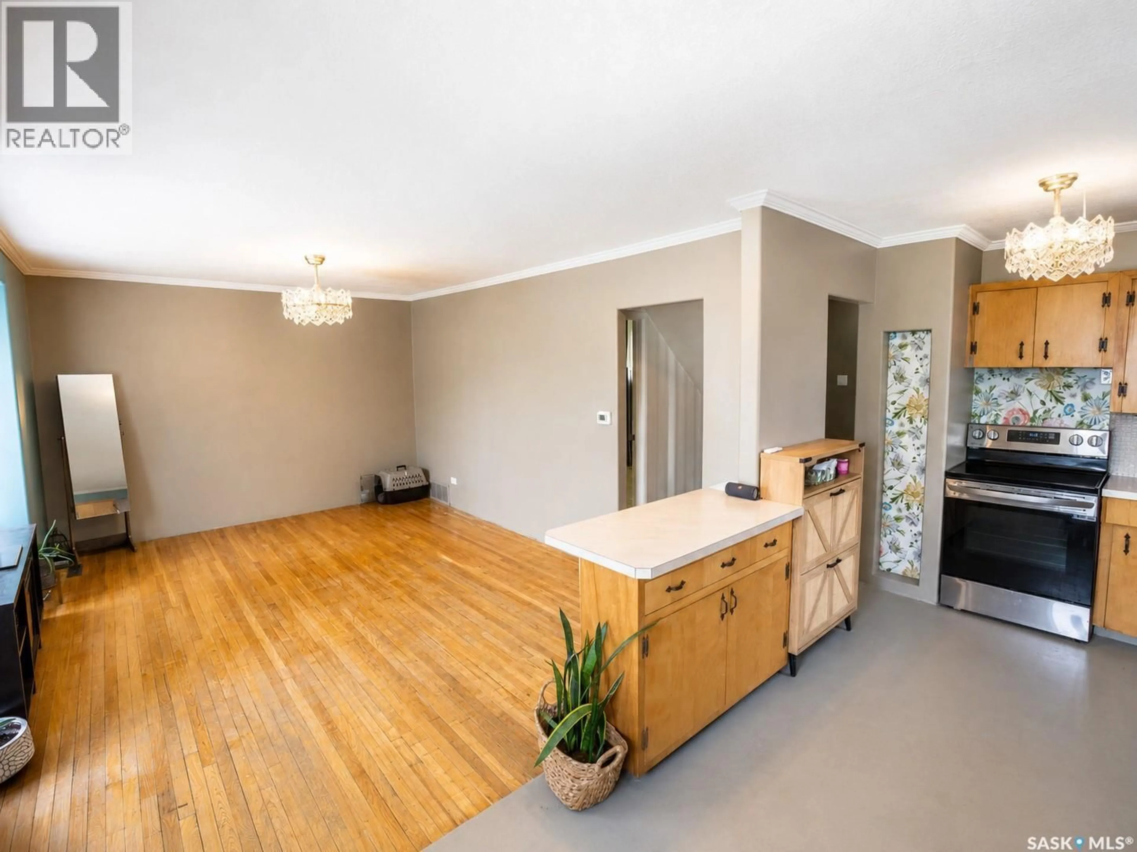 A pic of a room for 1075 8TH AVENUE, Moose Jaw Saskatchewan S6H4G2