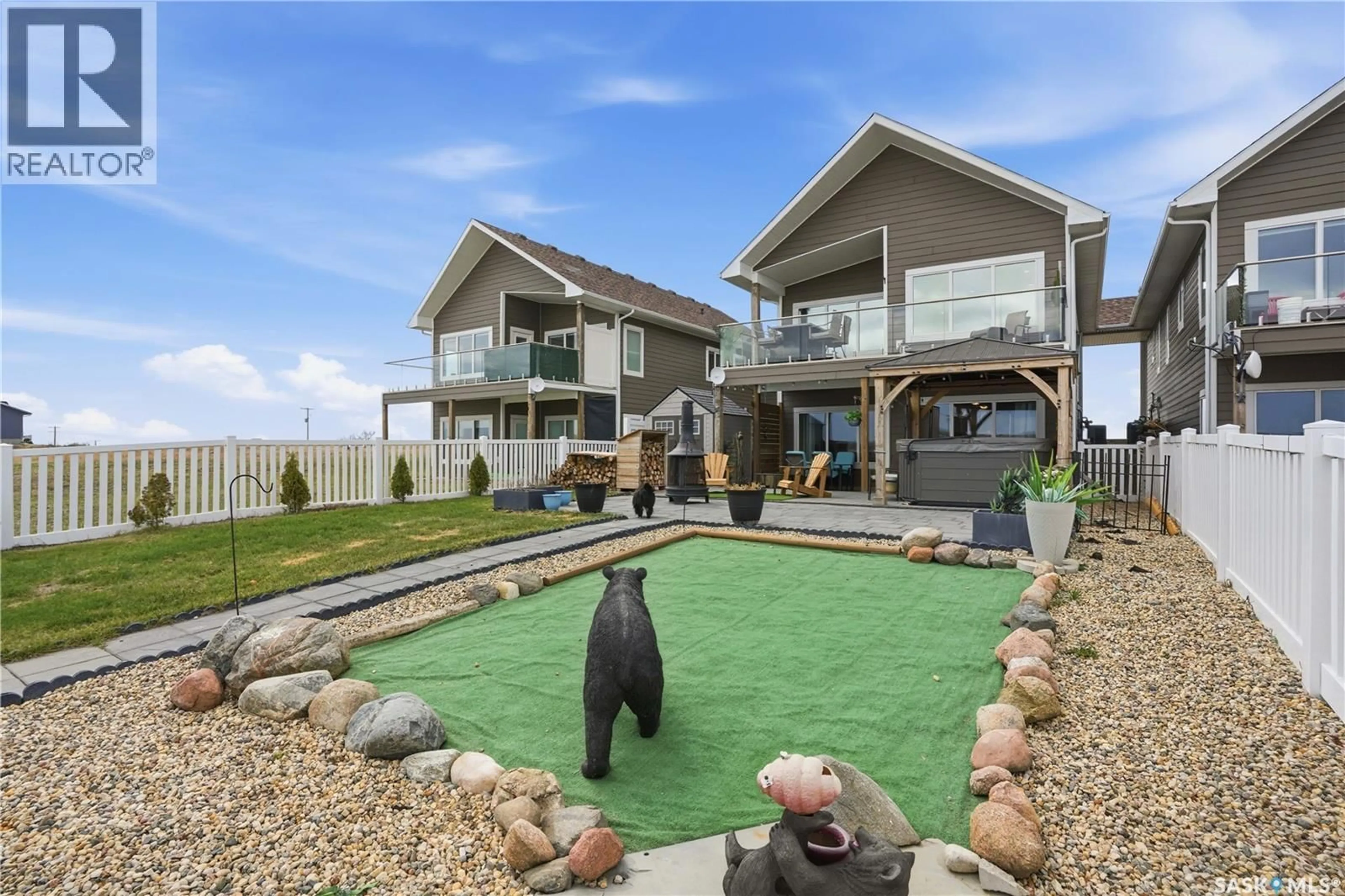 Patio, water/lake/river/ocean view for #2 - 125 SUNRISE DRIVE, Dundurn Rm No. 314 Saskatchewan S7C0A6