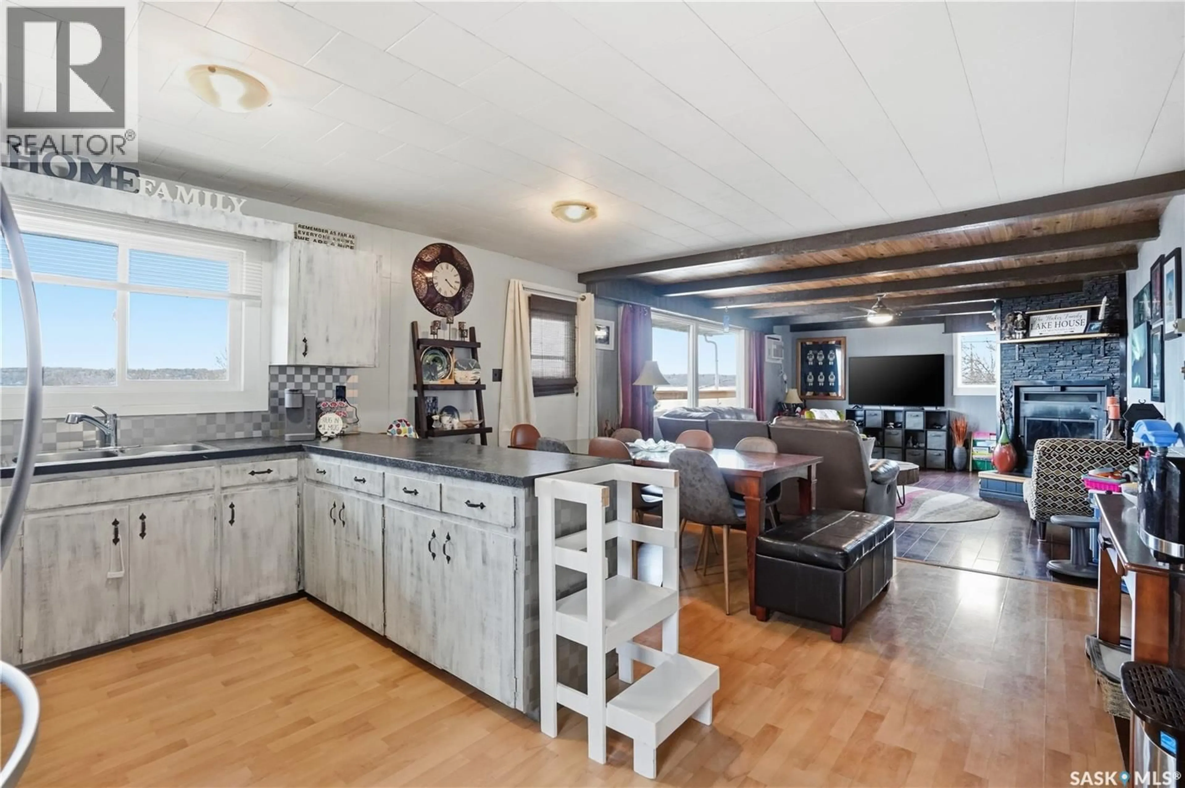 Open concept kitchen, unknown for 608 AURORA STREET, Saskatchewan Beach Saskatchewan S0G4L0