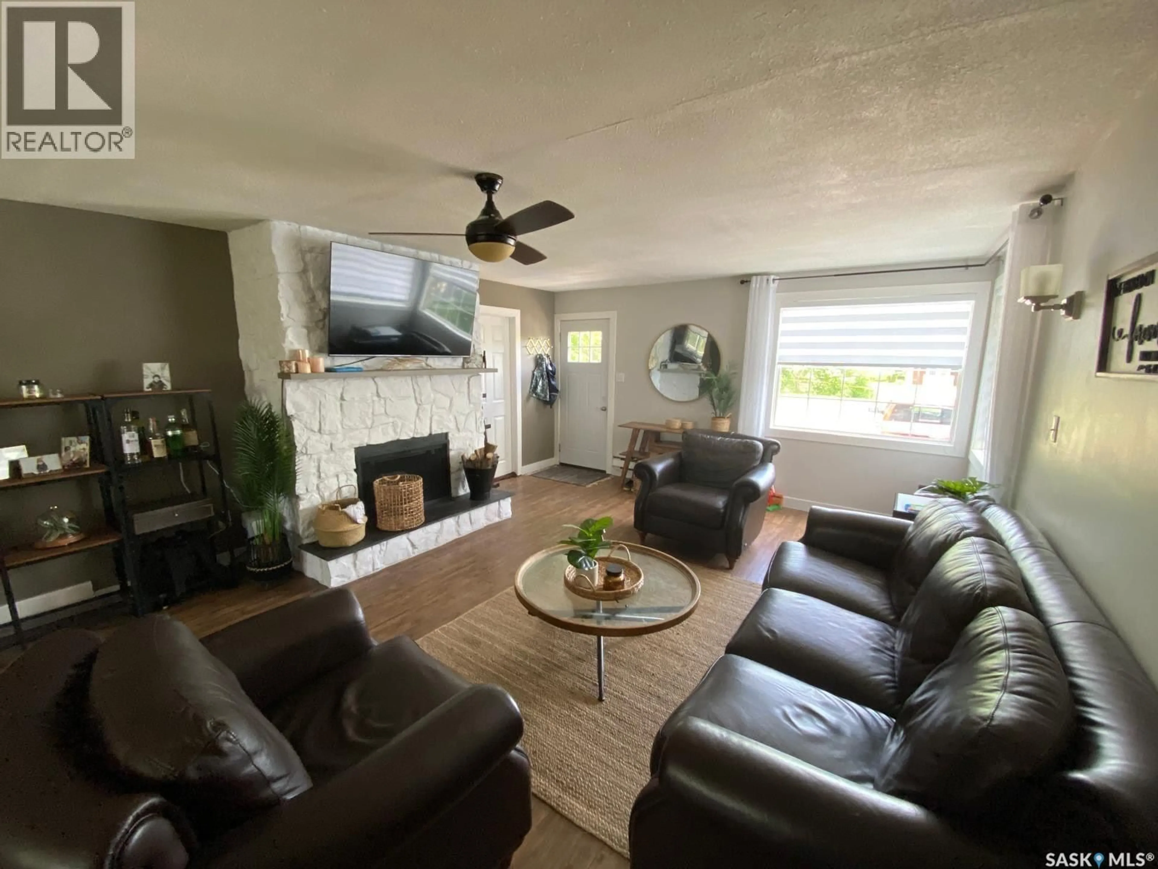 Living room with furniture, unknown for 610 AURORA STREET, Saskatchewan Beach Saskatchewan S0G4L0