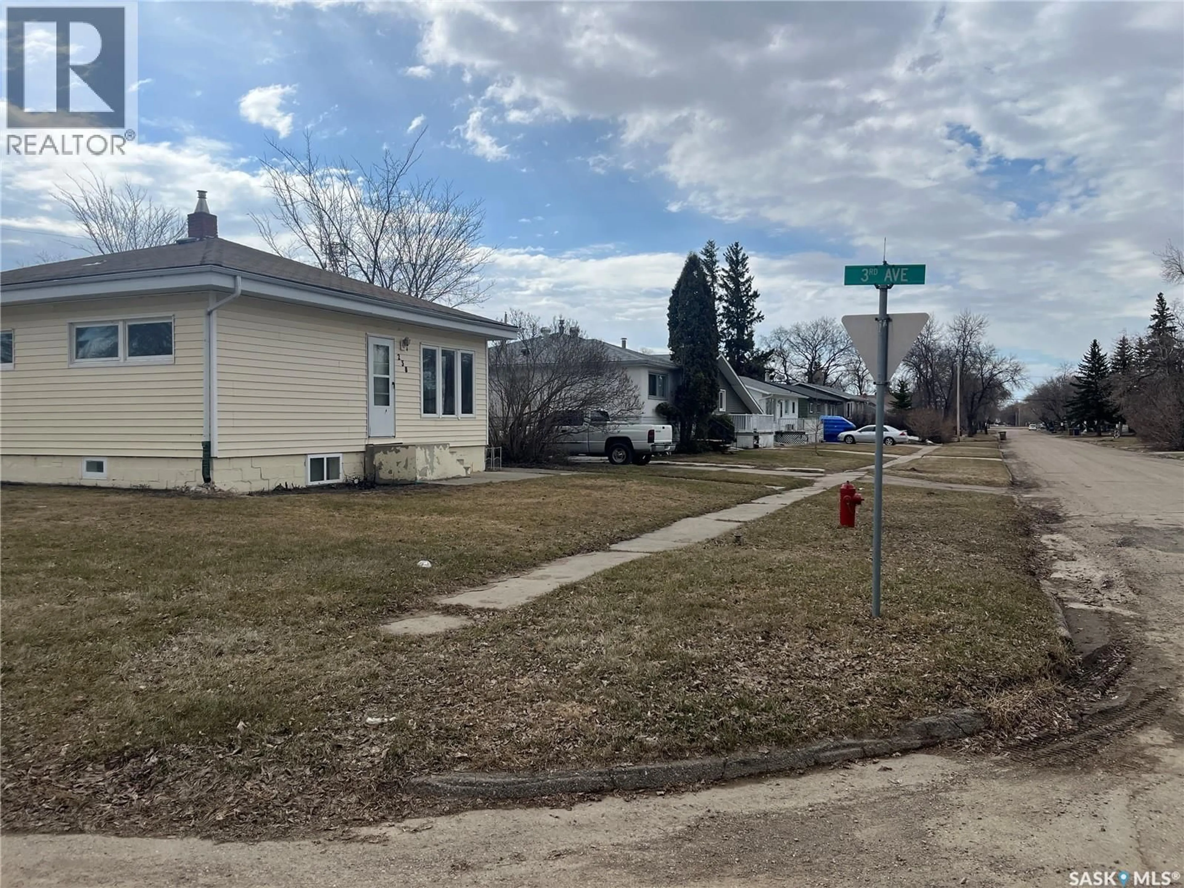 A pic from outside/outdoor area/front of a property/back of a property/a pic from drone, street for 238 1ST STREET, Wadena Saskatchewan S0A4J0