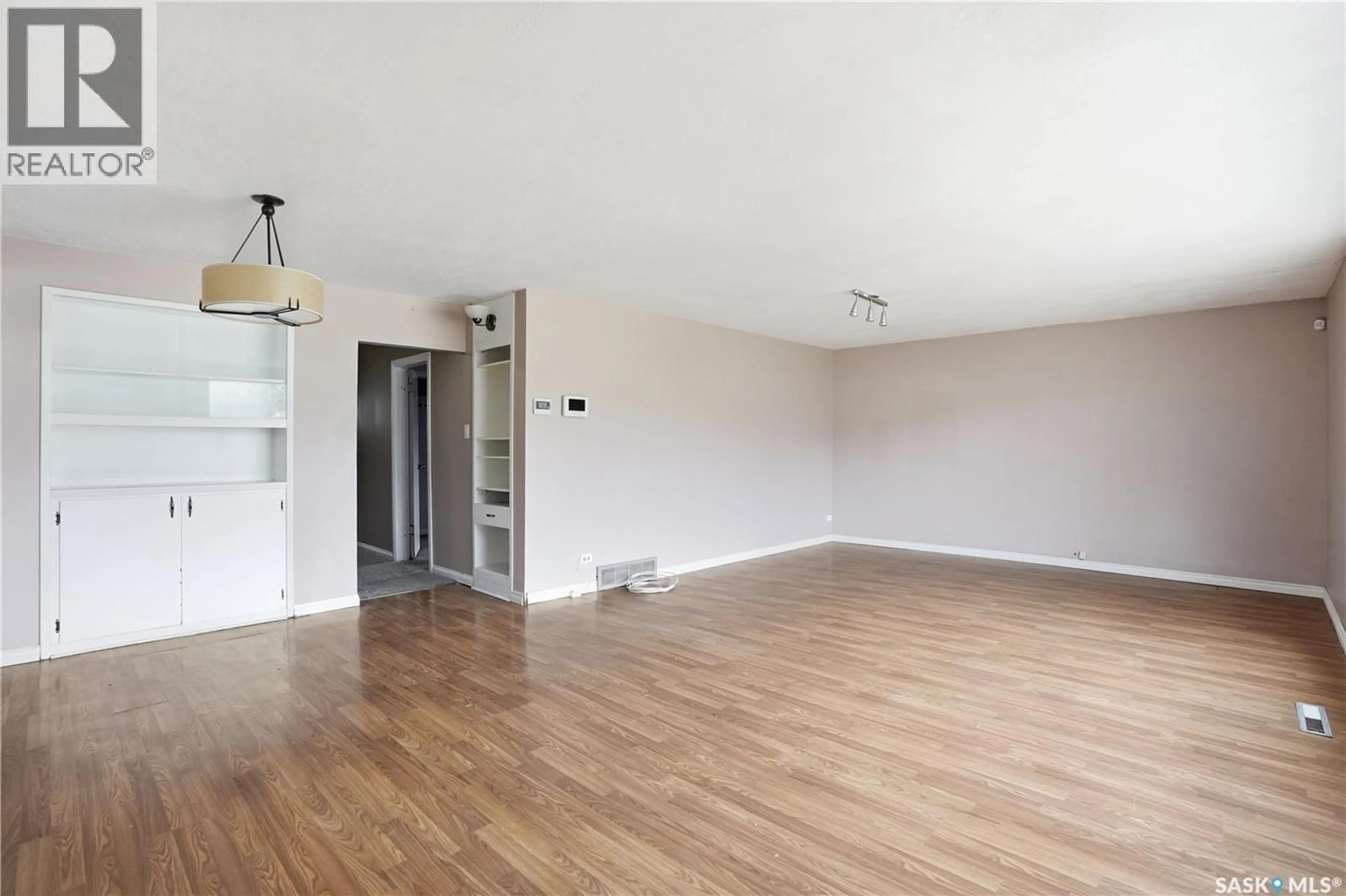 A pic of a room for W - 1065 STADACONA STREET, Moose Jaw Saskatchewan S6H2B1