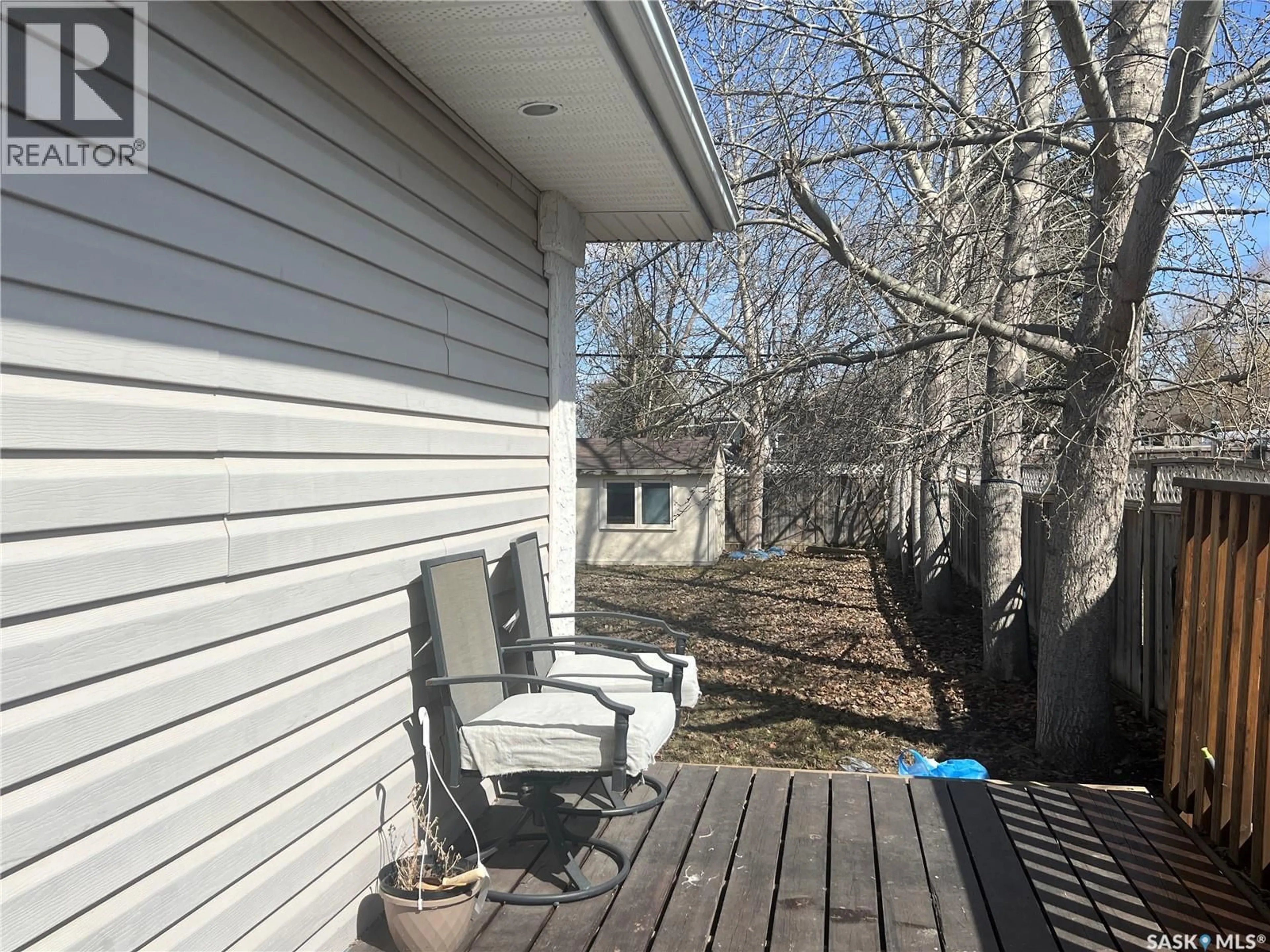 Patio, unknown for 517 LAKE STREET, Esterhazy Saskatchewan S0A0X0