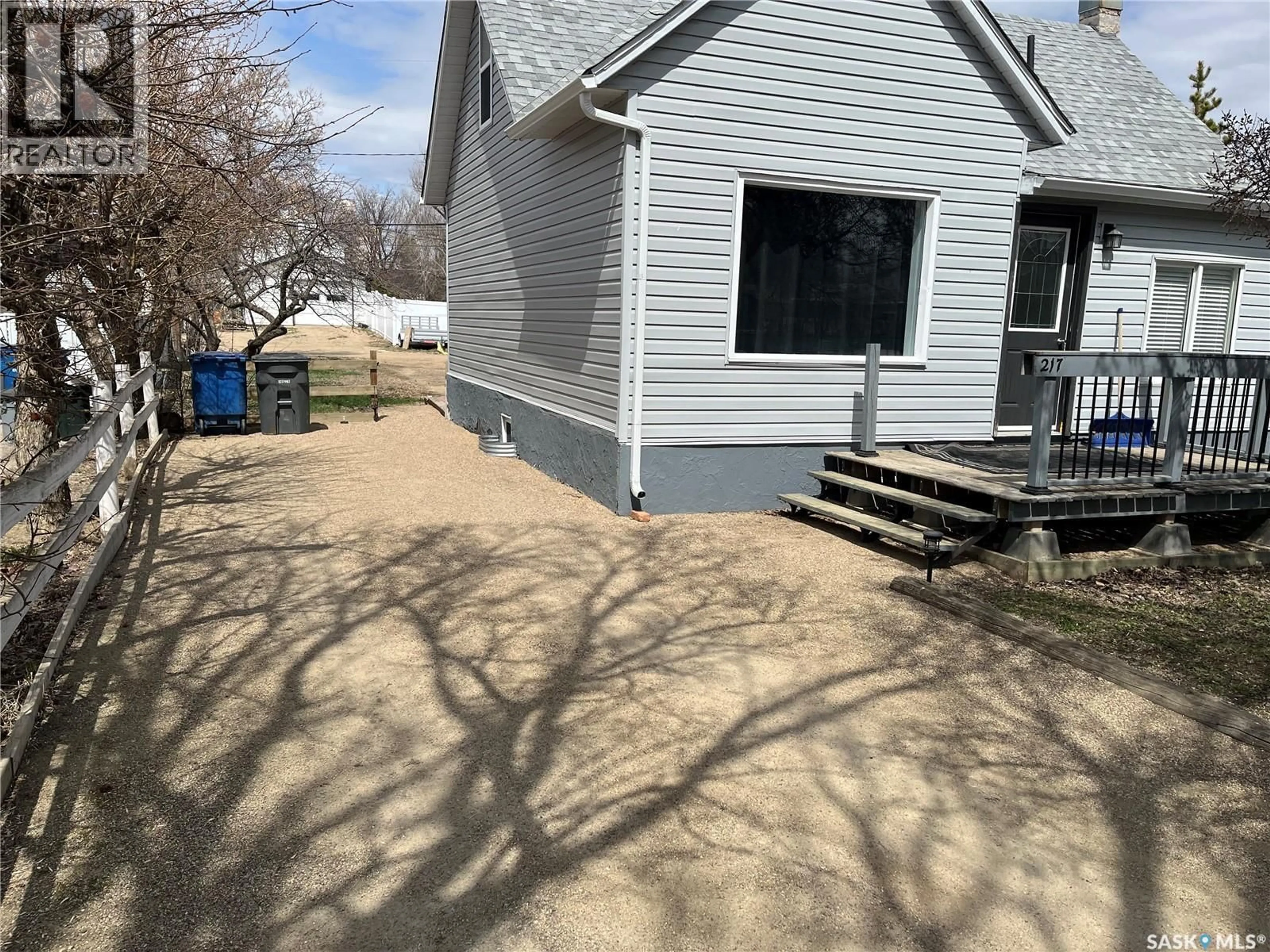 A pic from outside/outdoor area/front of a property/back of a property/a pic from drone, street for W - 217 4TH AVENUE, Gravelbourg Saskatchewan S0H1X0