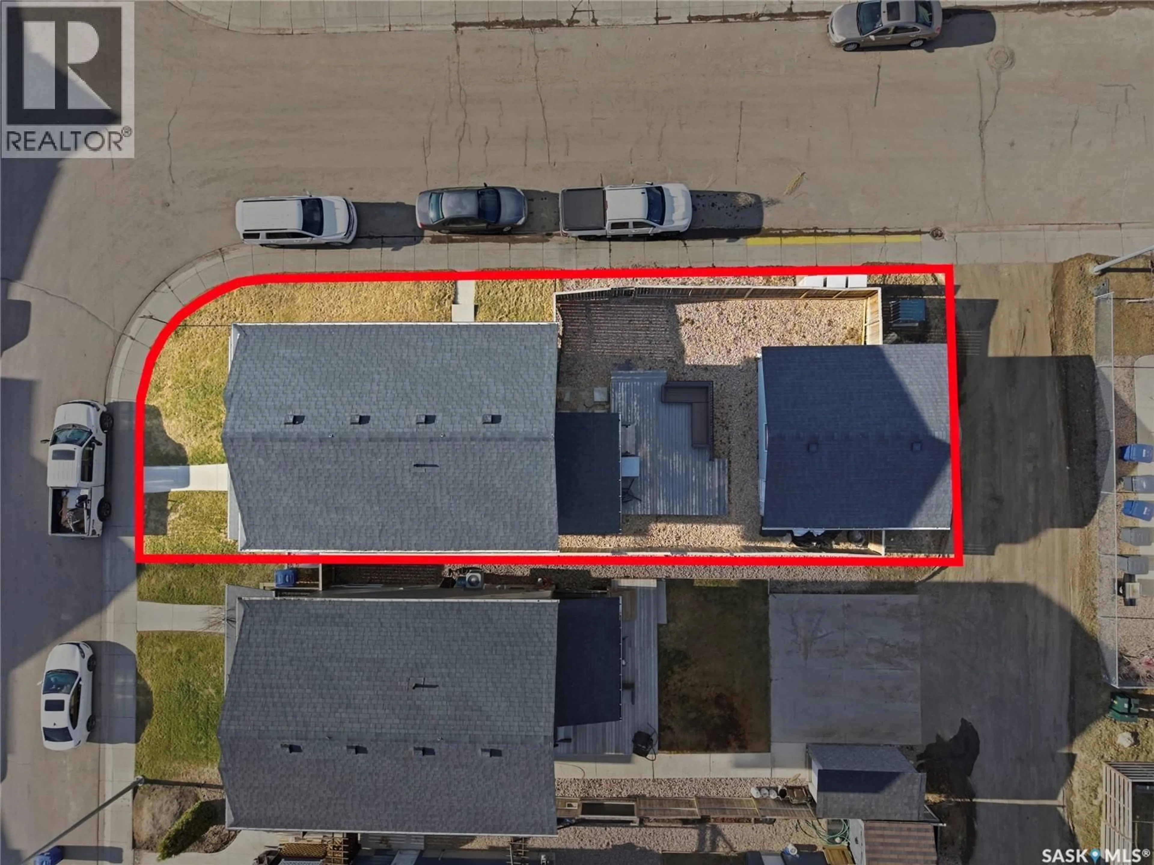 A pic from outside/outdoor area/front of a property/back of a property/a pic from drone, street for 534 MAPLE CRESCENT, Warman Saskatchewan S0K4S2