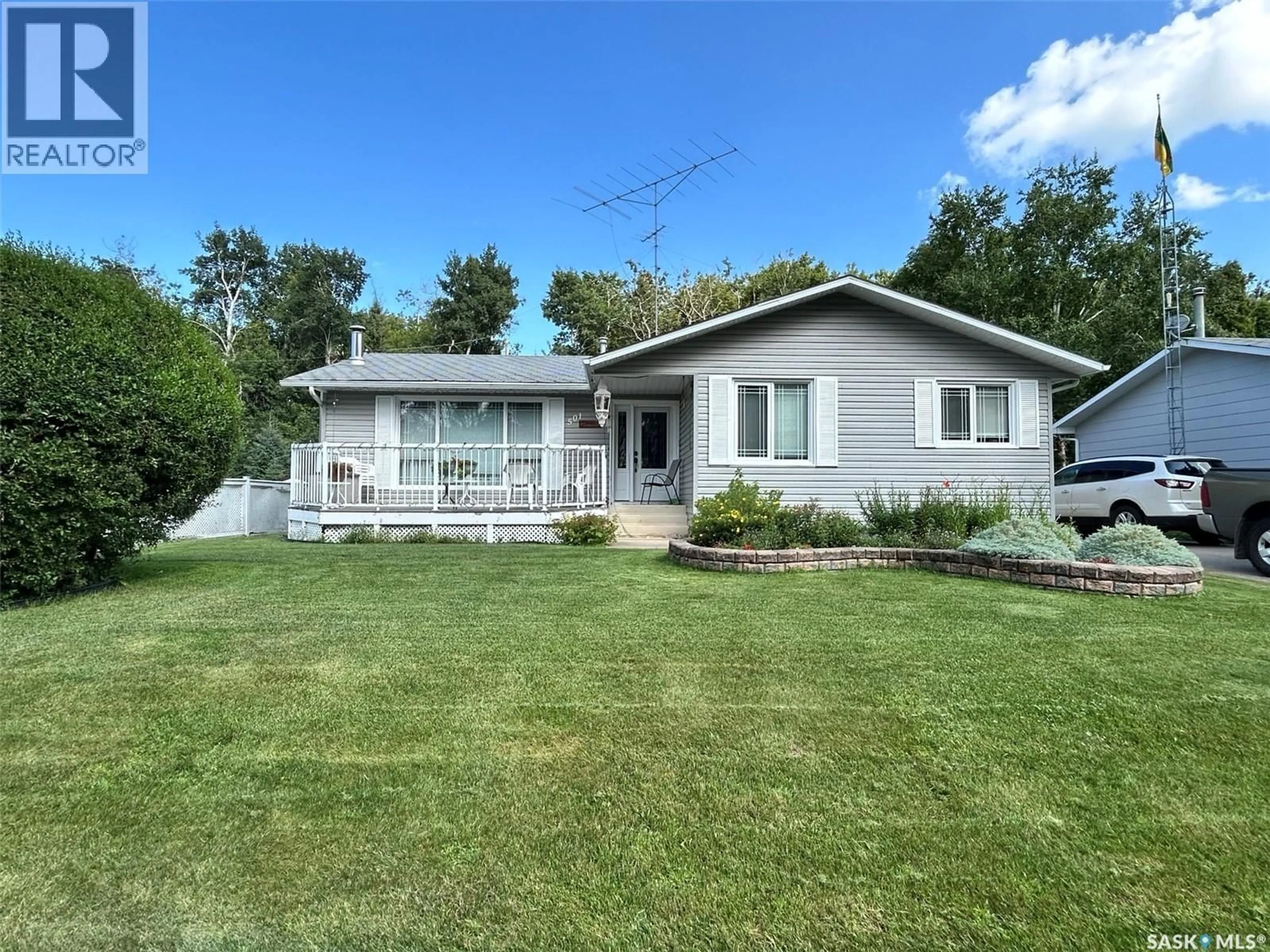 Home with vinyl exterior material, water/lake/river/ocean view for 501 4TH STREET, Nipawin Saskatchewan S0E1E0
