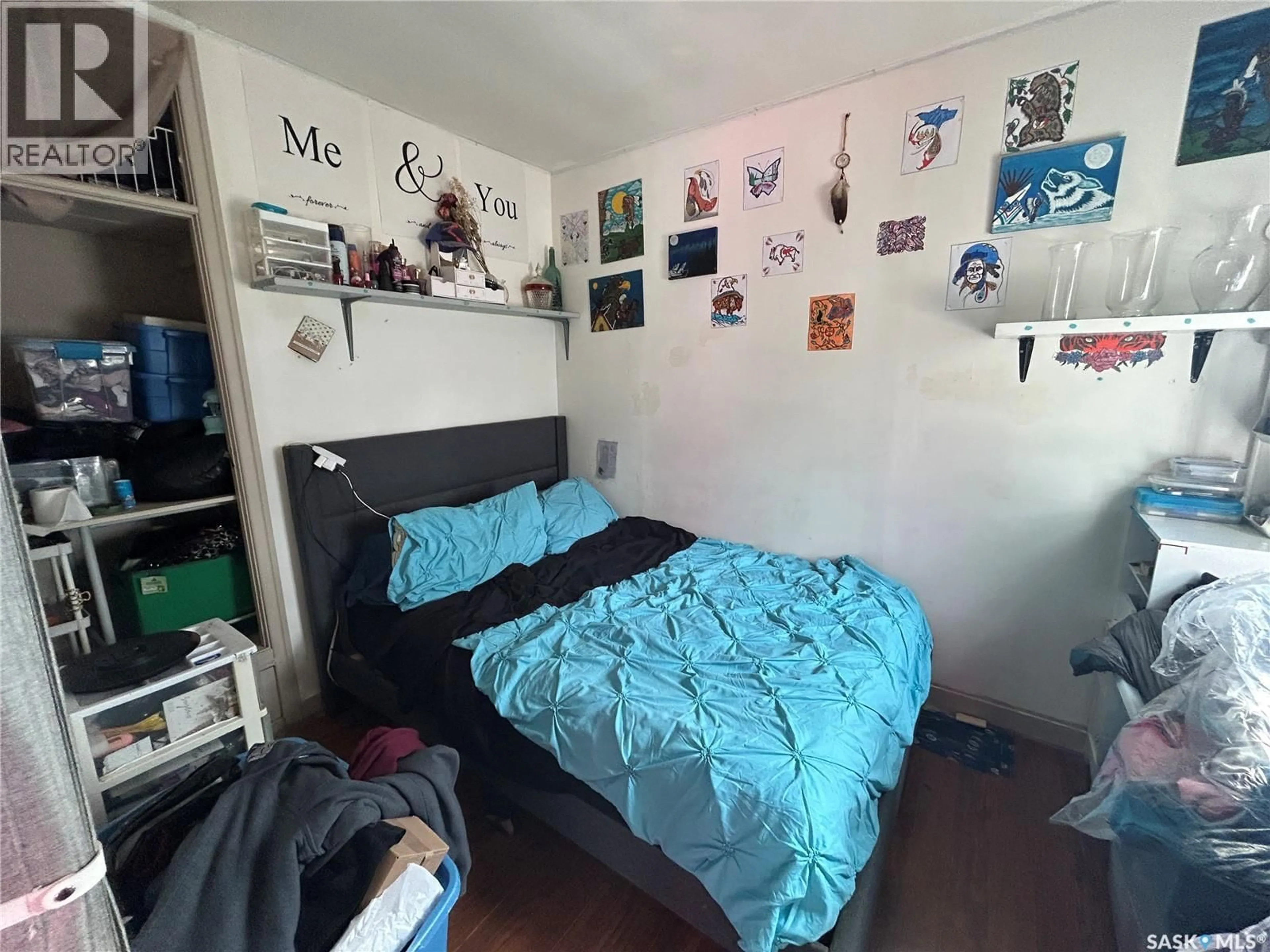 A pic of a room for 1112 N AVENUE S, Saskatoon Saskatchewan S7M2P8