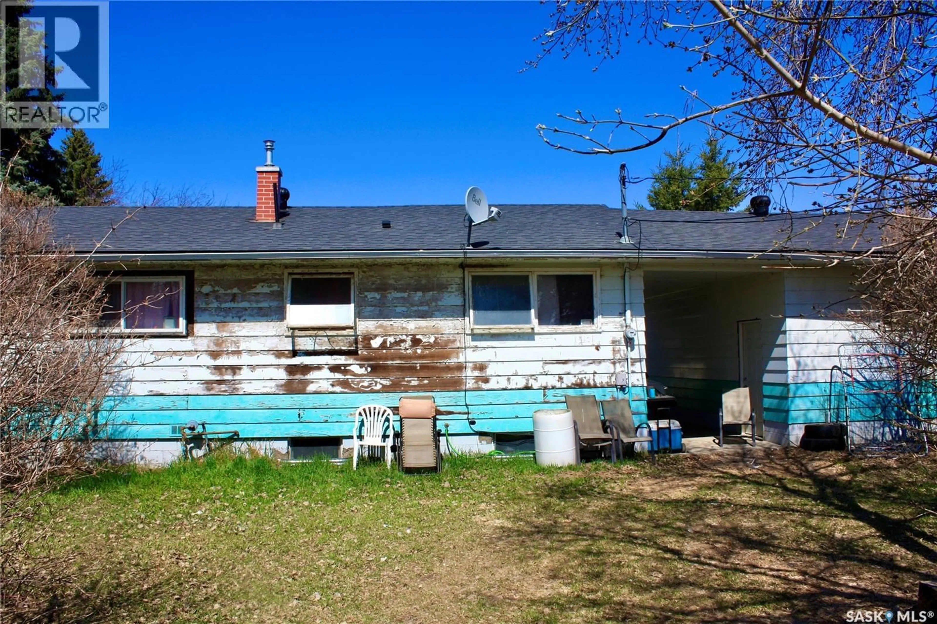 Home with vinyl exterior material, street for 209 2ND AVENUE, Allan Saskatchewan S0K0C0