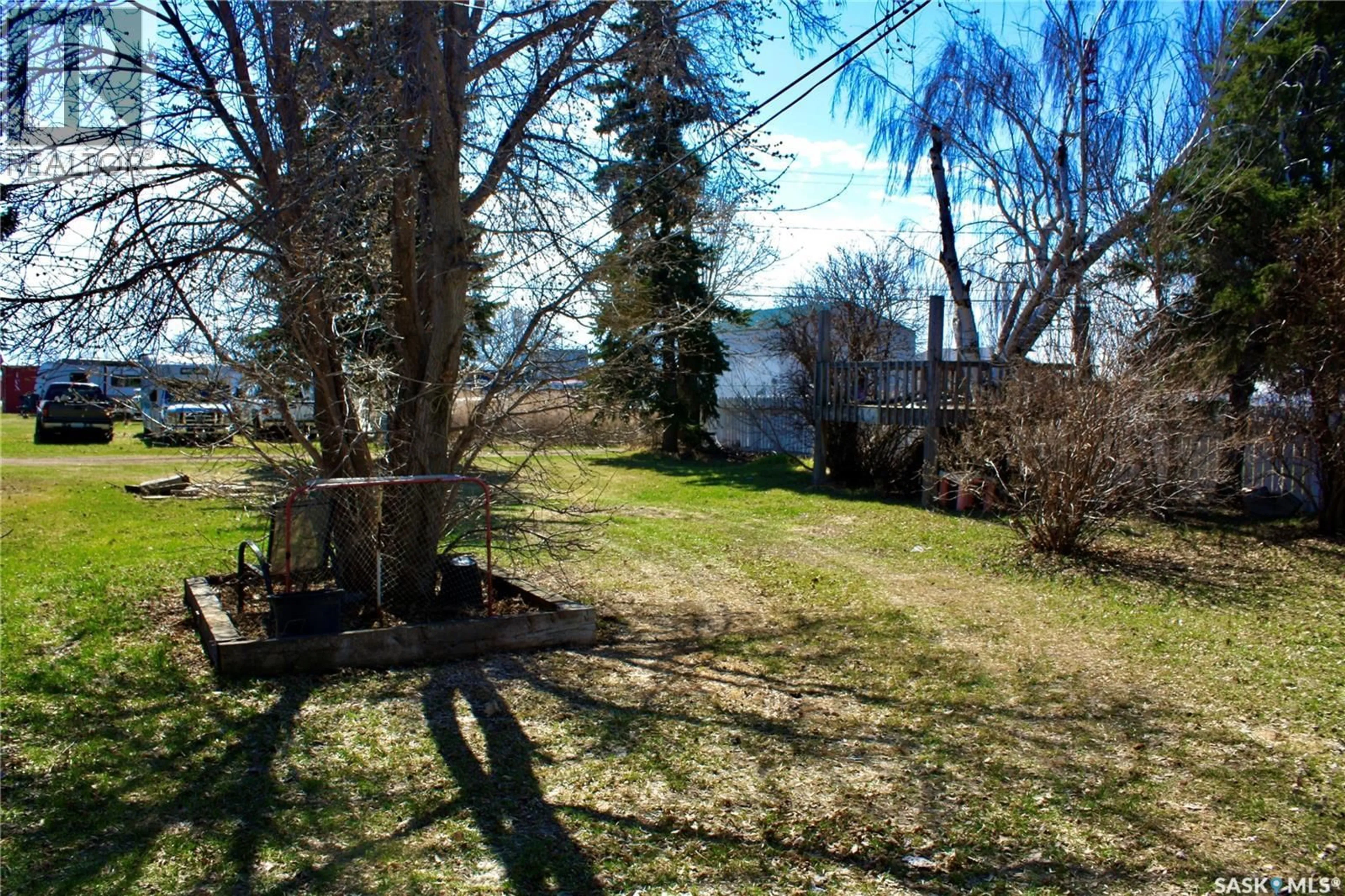 A pic from outside/outdoor area/front of a property/back of a property/a pic from drone, unknown for 209 2ND AVENUE, Allan Saskatchewan S0K0C0
