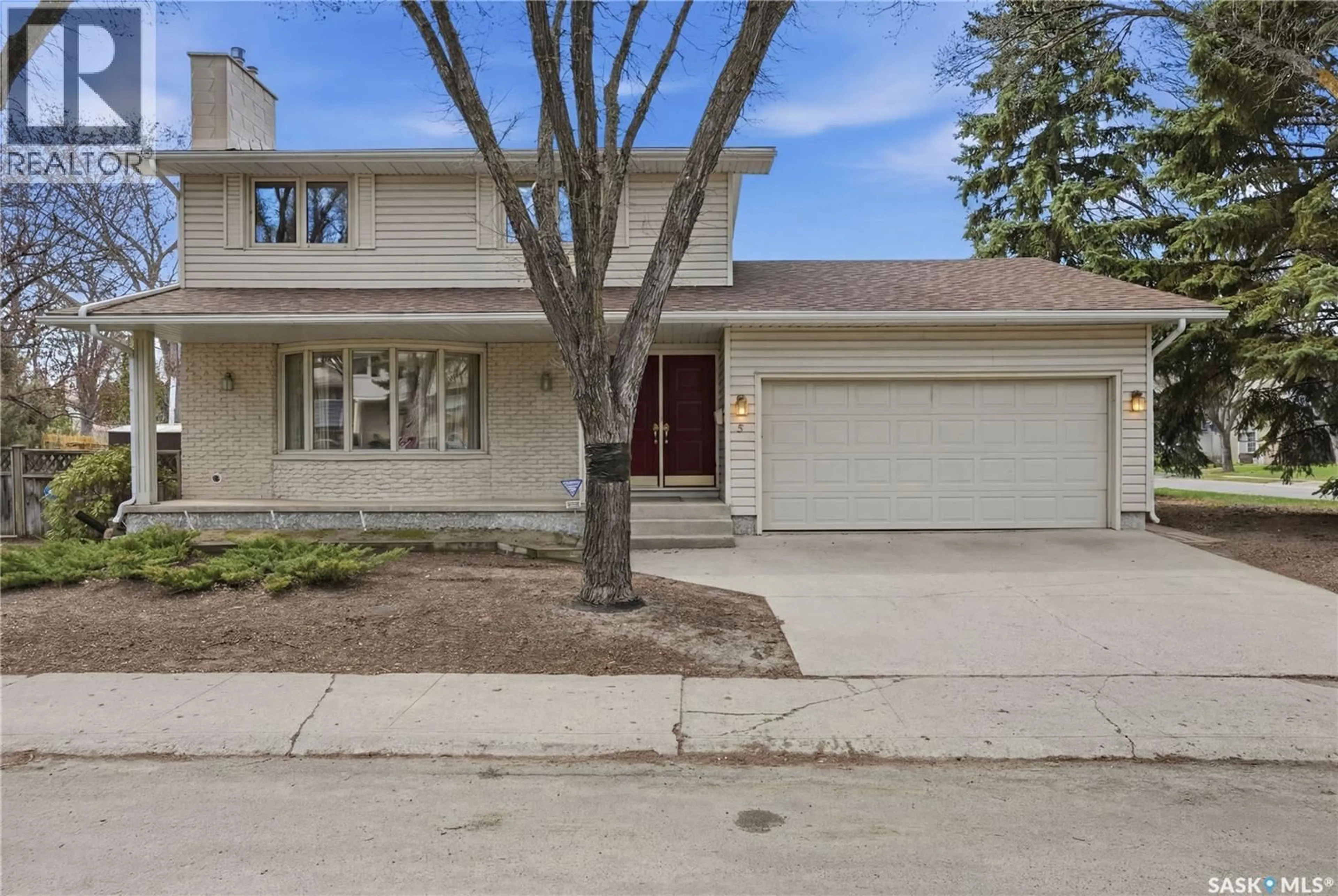 Home with vinyl exterior material, street for 2 CULLITON CRESCENT, Regina Saskatchewan S4S4J6