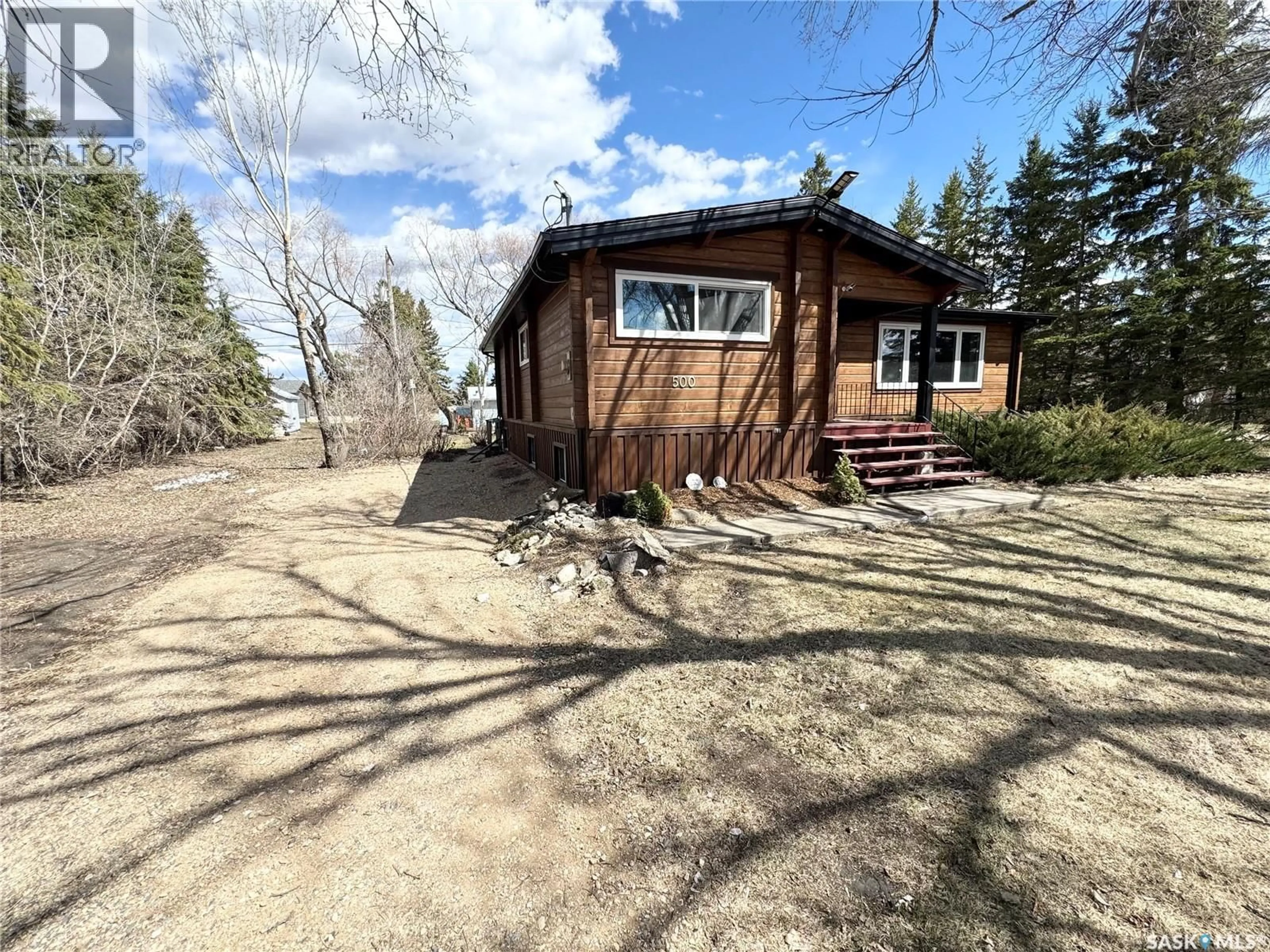 A pic from outside/outdoor area/front of a property/back of a property/a pic from drone, unknown for 500-504 1ST AVENUE, Rose Valley Saskatchewan S0E1M0
