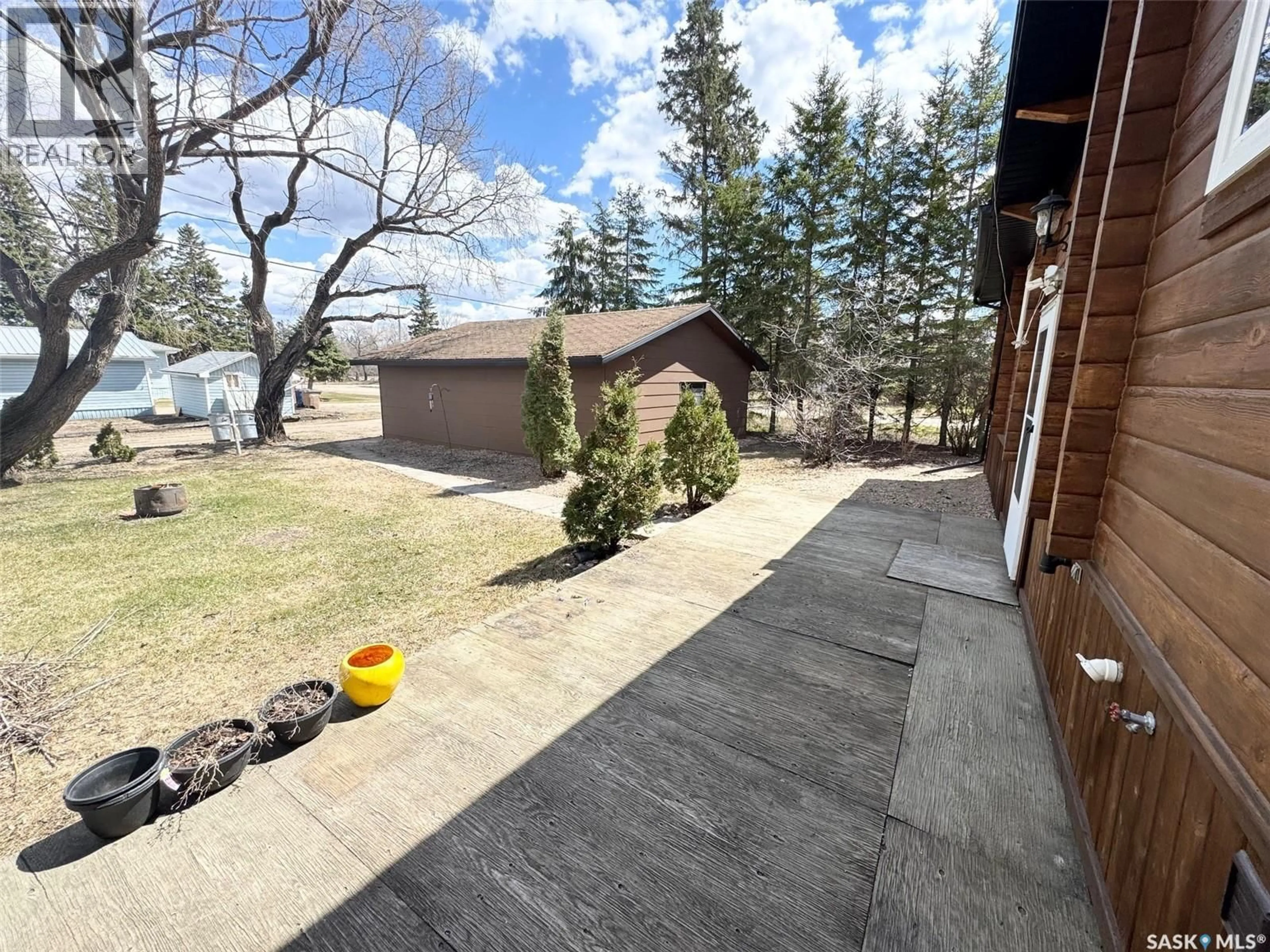 Patio, water/lake/river/ocean view for 500-504 1ST AVENUE, Rose Valley Saskatchewan S0E1M0