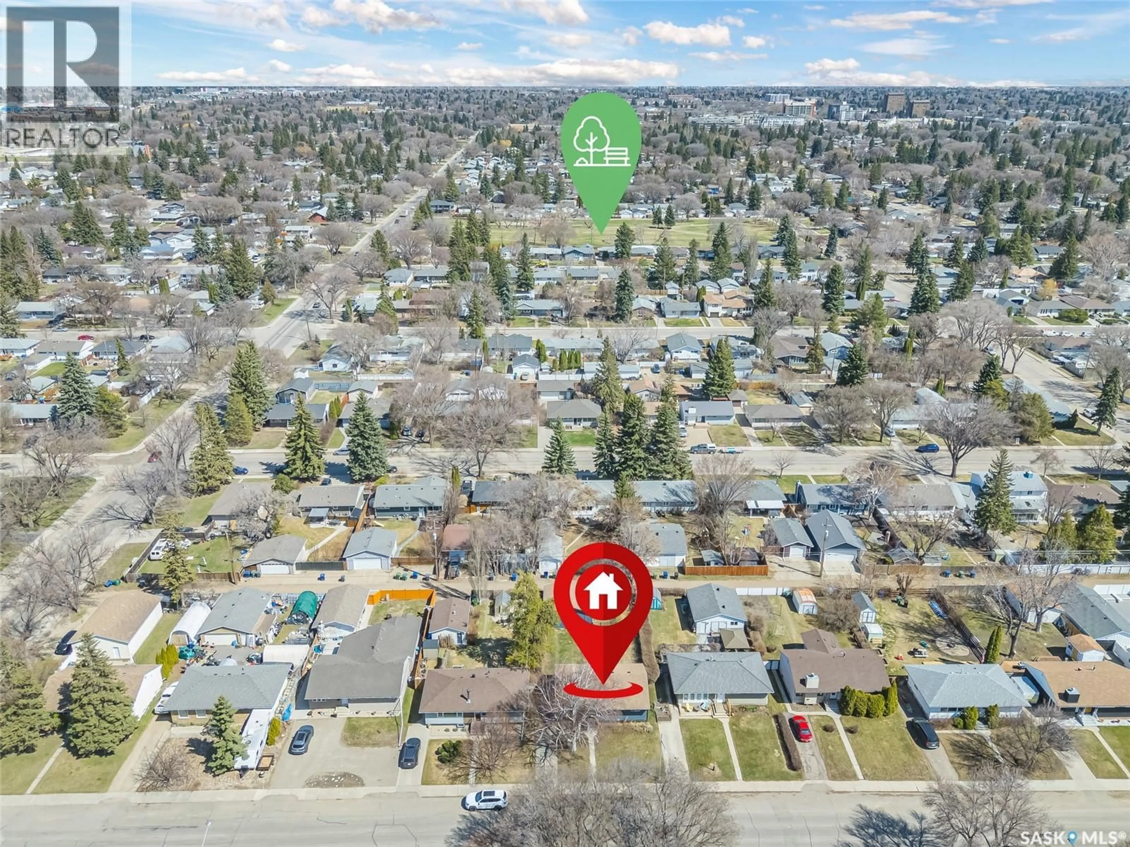 A pic from outside/outdoor area/front of a property/back of a property/a pic from drone, street for 1917 CAIRNS AVENUE, Saskatoon Saskatchewan S7J1T3