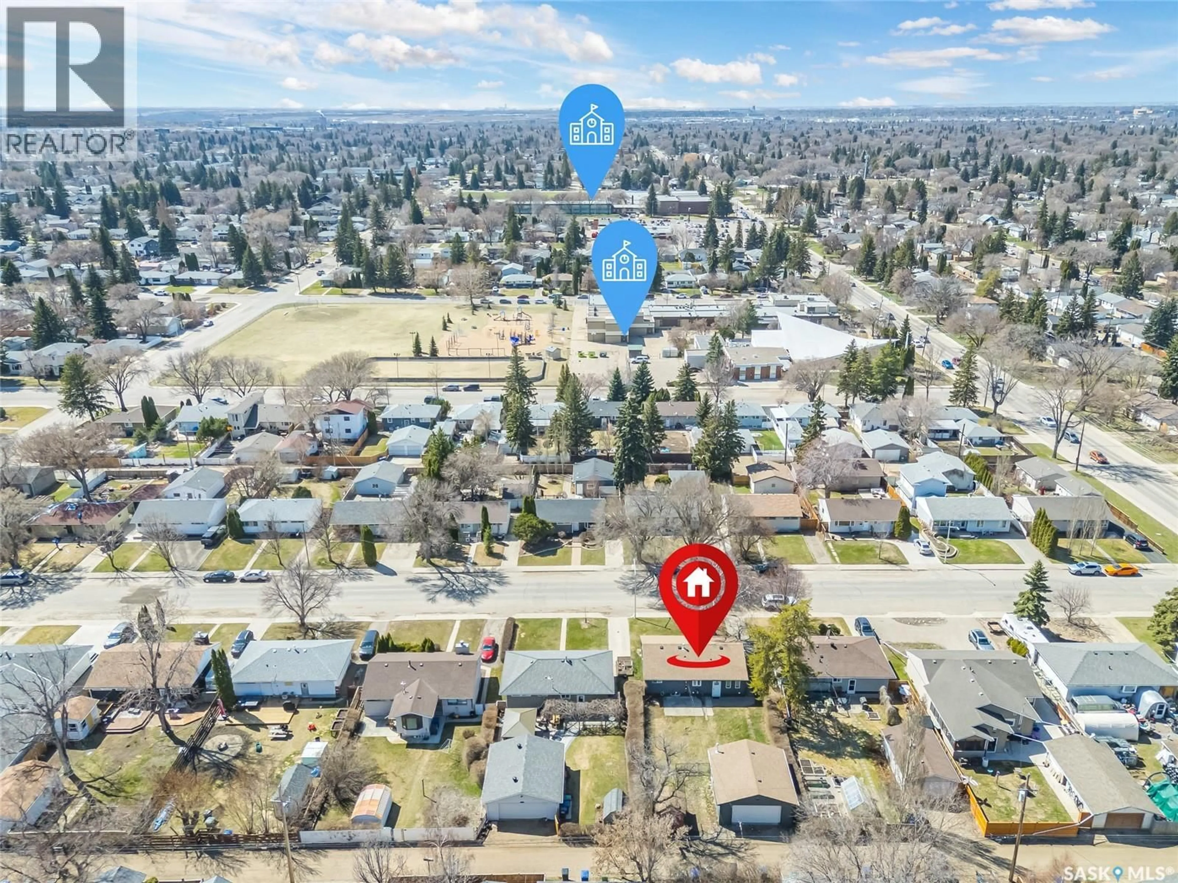 A pic from outside/outdoor area/front of a property/back of a property/a pic from drone, street for 1917 CAIRNS AVENUE, Saskatoon Saskatchewan S7J1T3