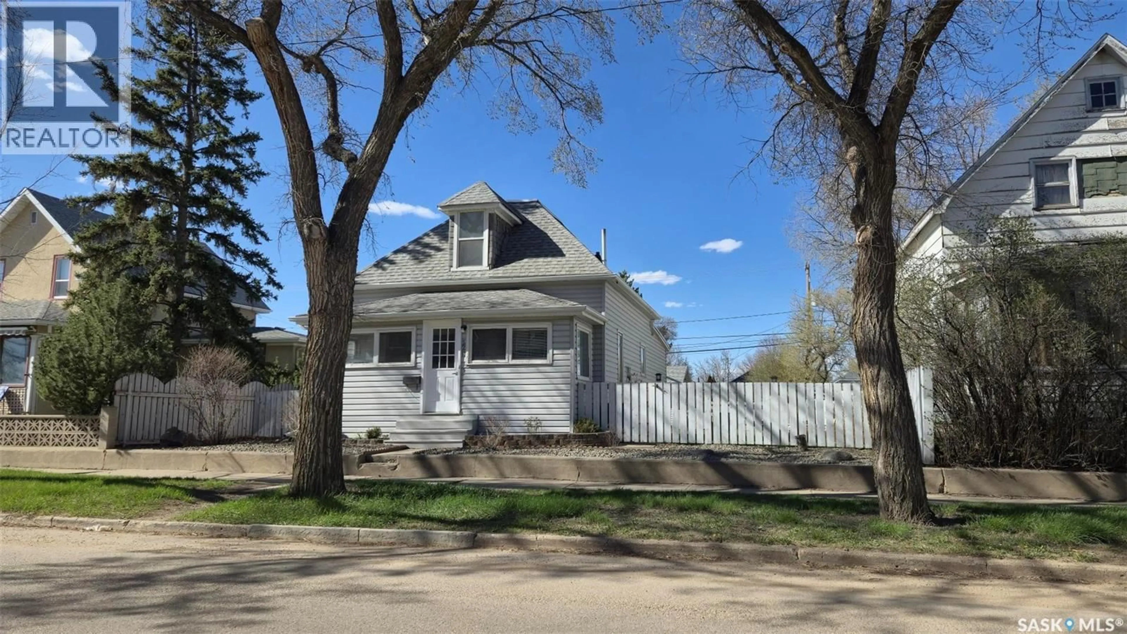 Unknown for 520 FAIRFORD STREET, Moose Jaw Saskatchewan S6H0E6