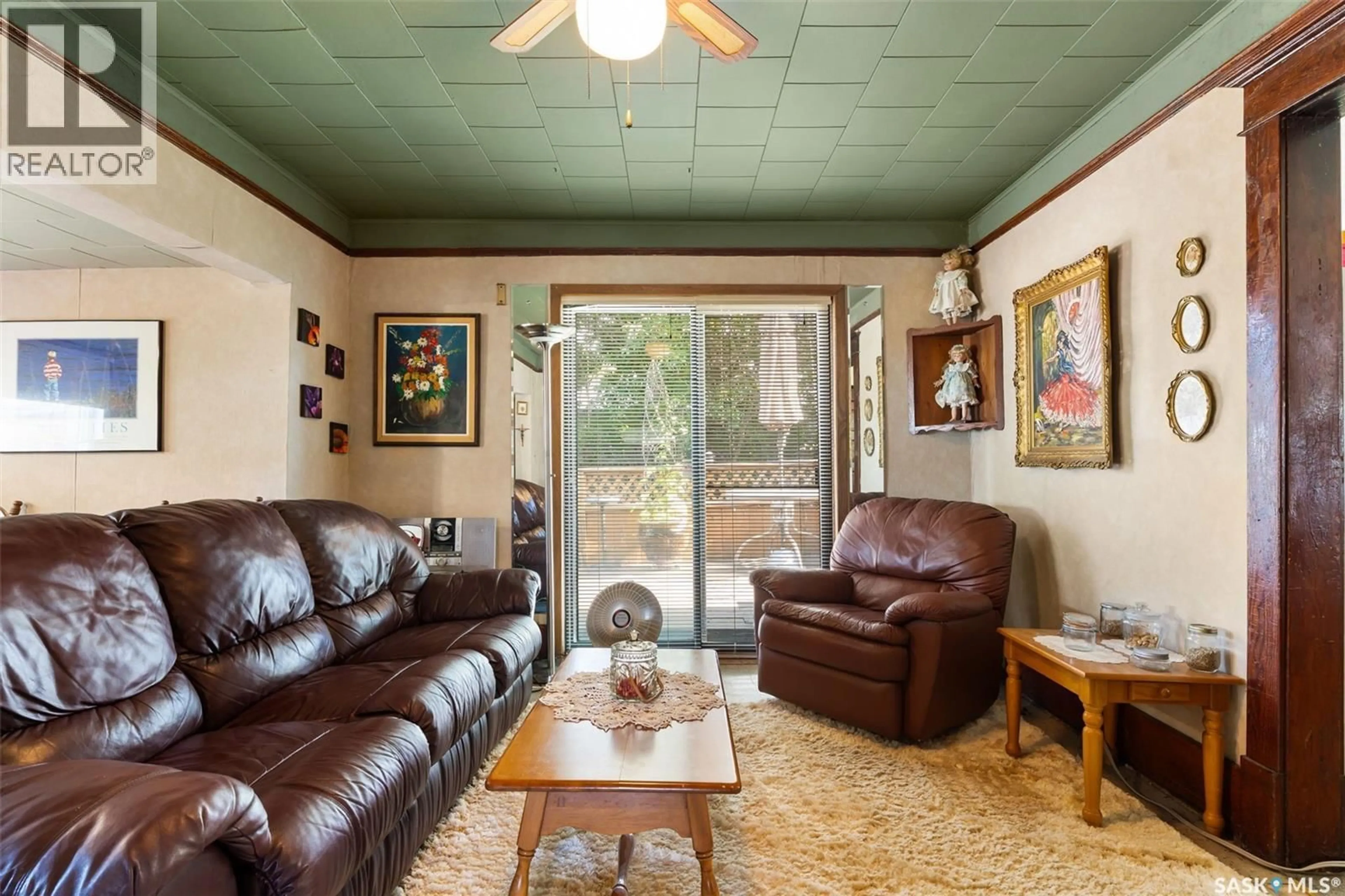 Living room with furniture, unknown for 105 6TH STREET, Etters Beach Saskatchewan S0G4R0