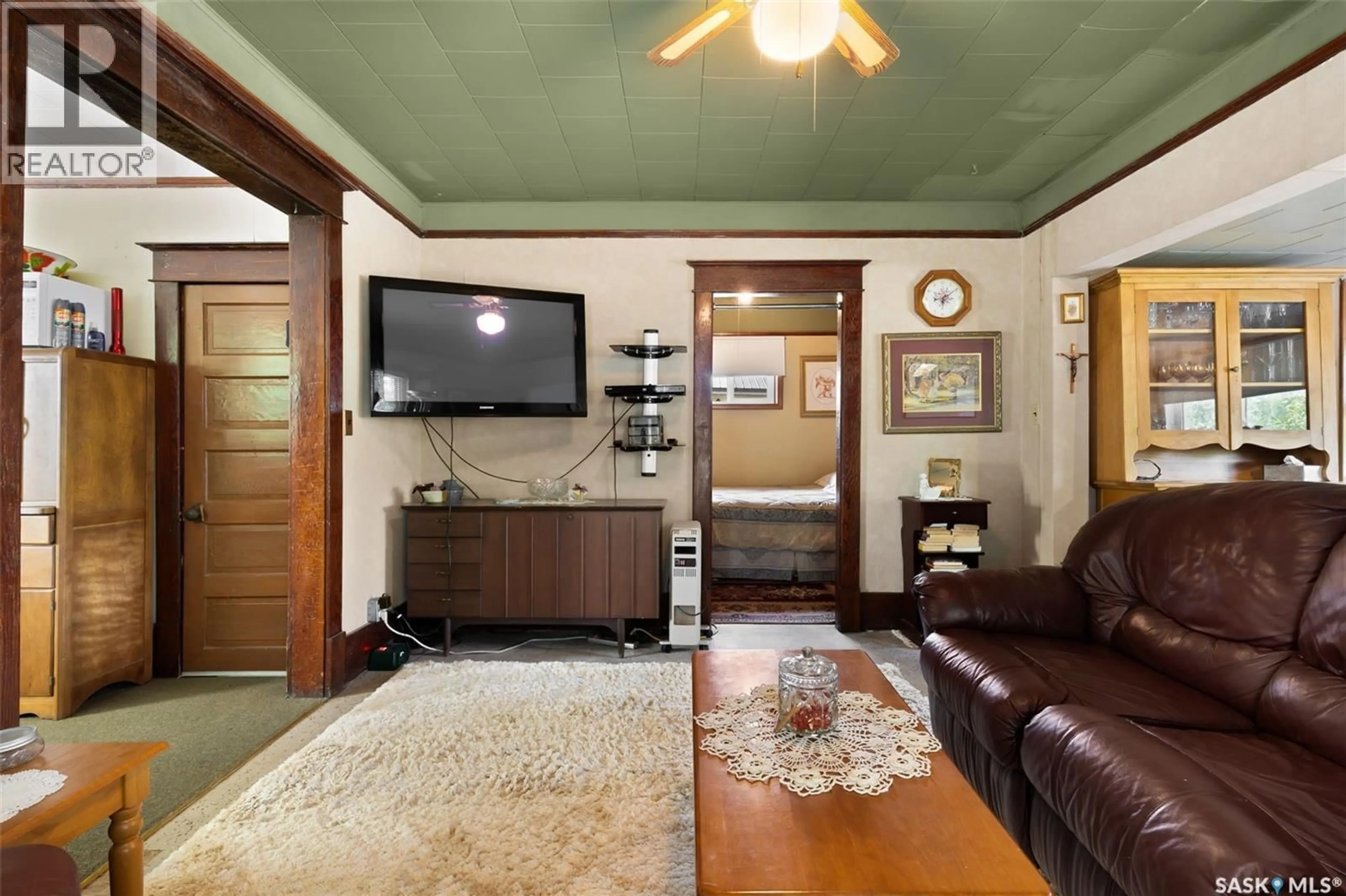 Living room with furniture, unknown for 105 6TH STREET, Etters Beach Saskatchewan S0G4R0