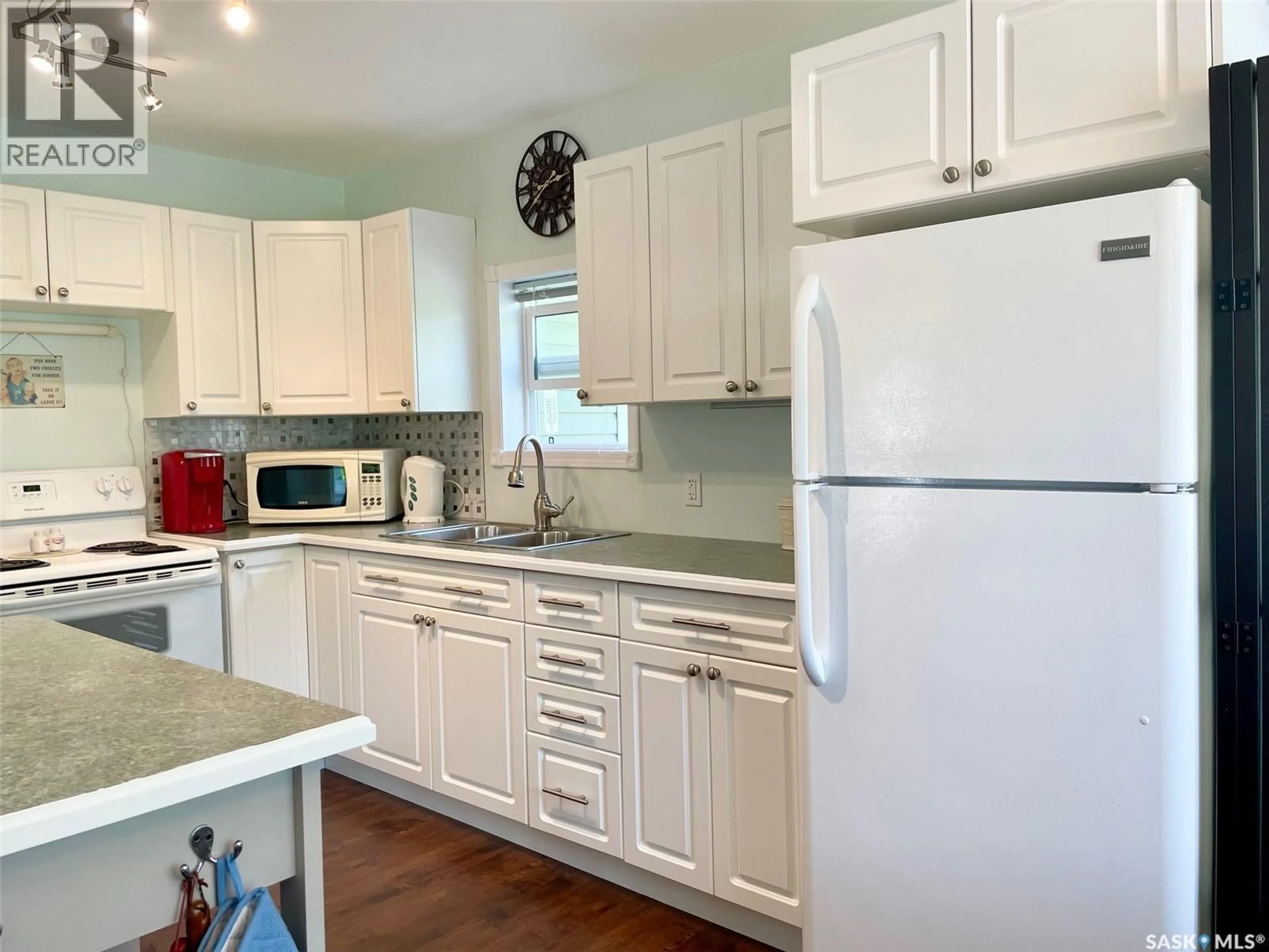 Standard kitchen, unknown for 311 SANDY CRESCENT, Good Spirit Lake Saskatchewan S0A0L0