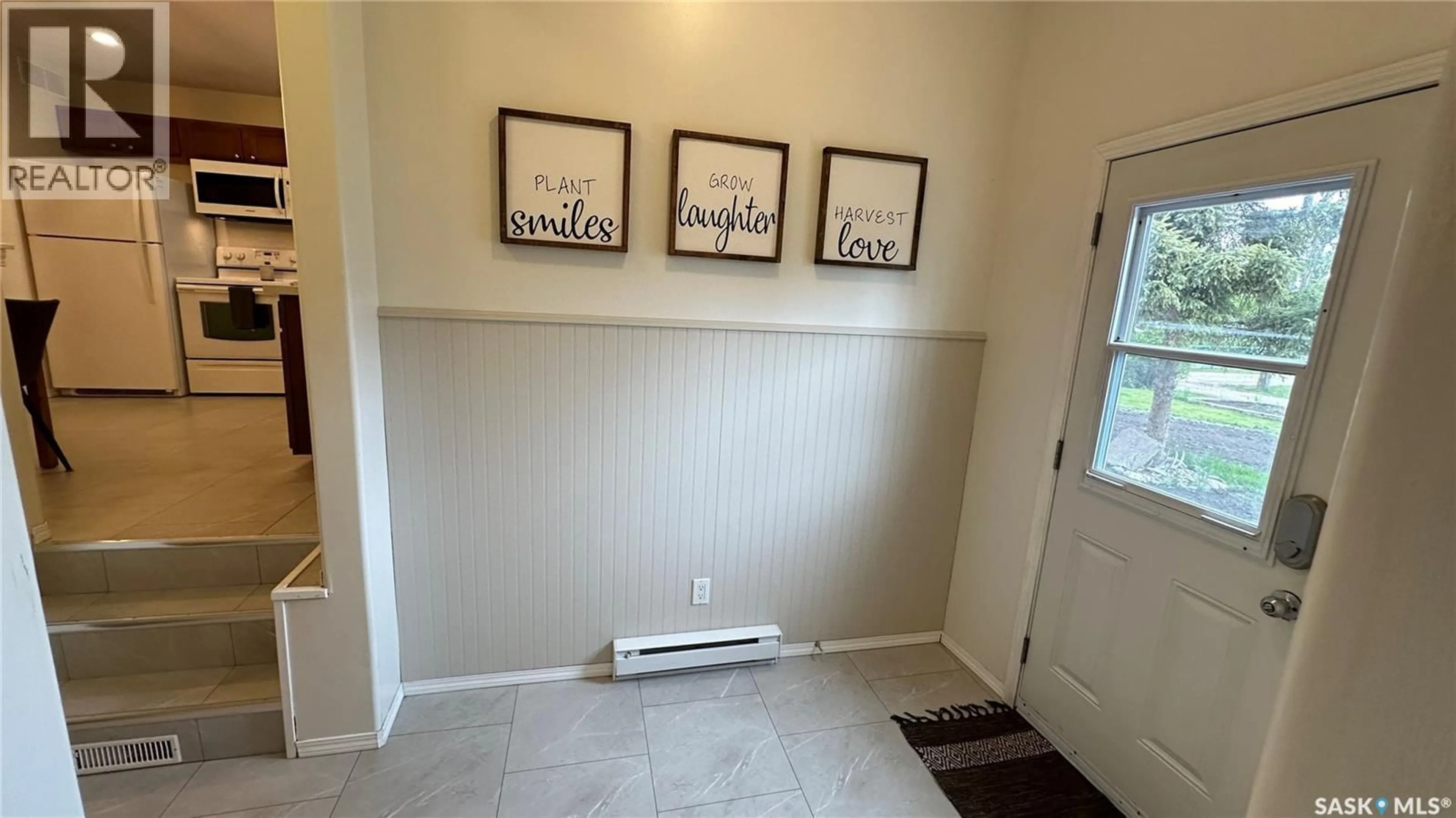 Indoor entryway for 807 107TH AVENUE, Tisdale Saskatchewan S0E1T0