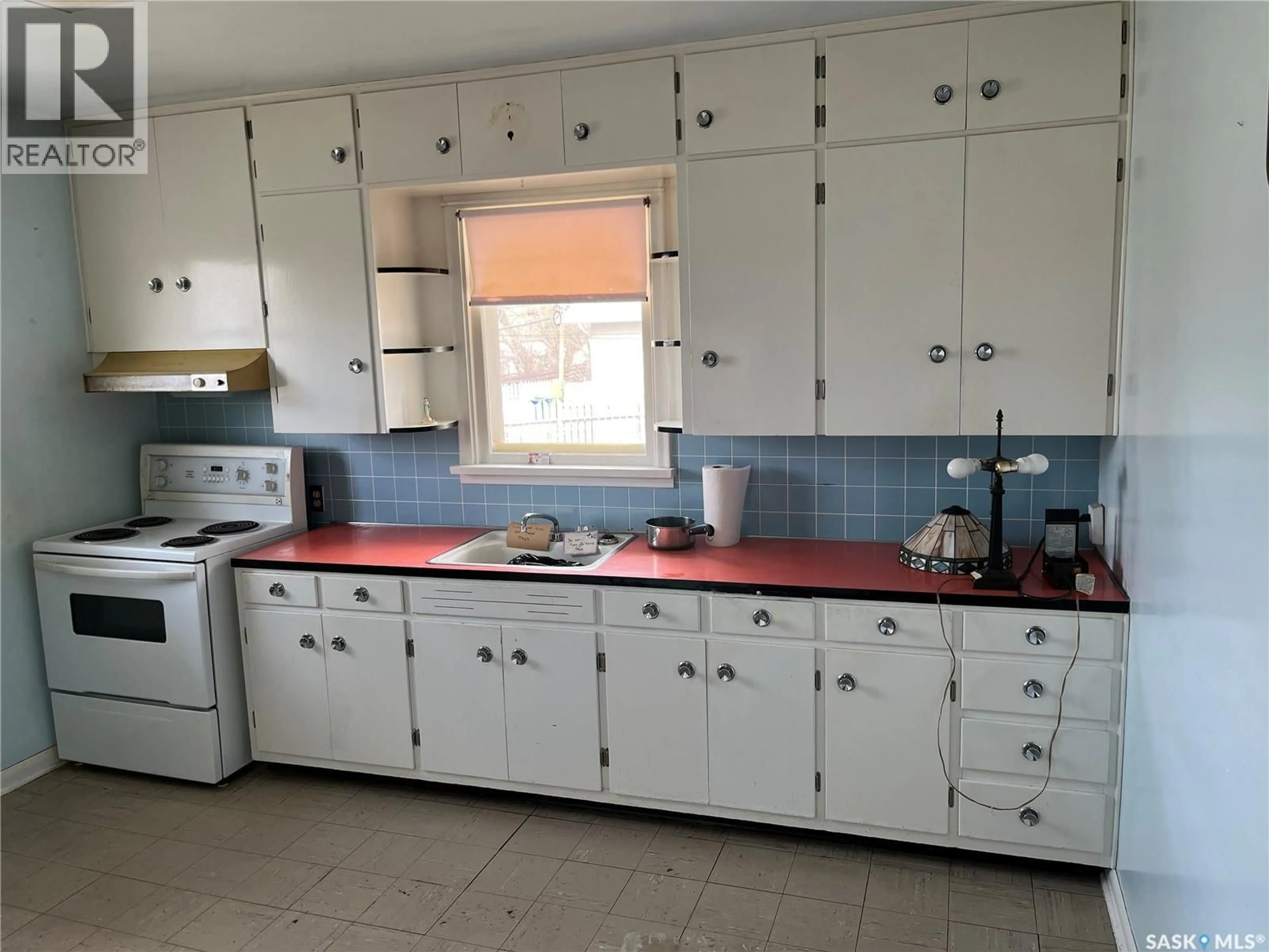 Standard kitchen, ceramic/tile floor for 1010 13TH STREET, Prince Albert Saskatchewan S6V3H7