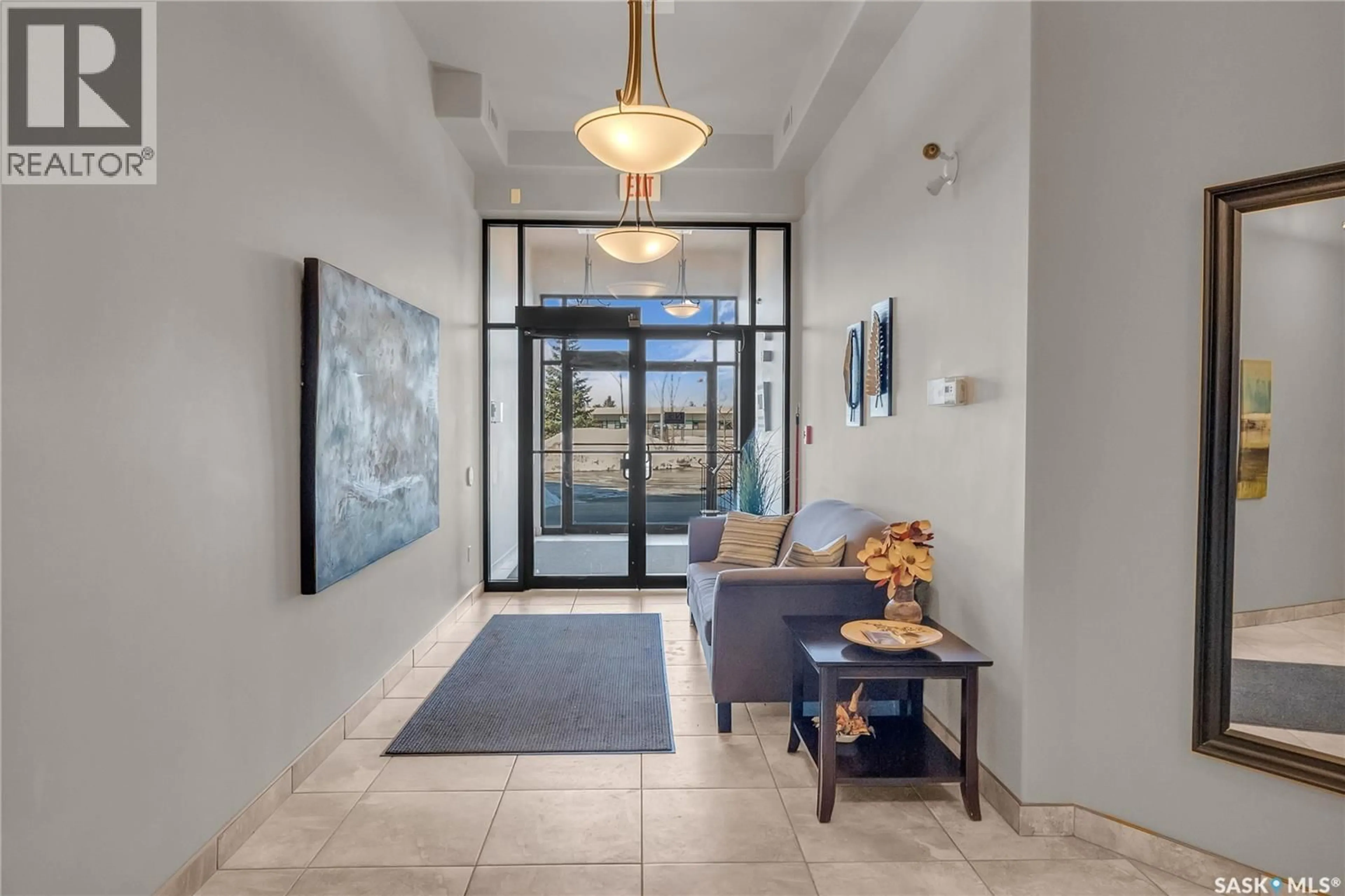 Indoor entryway for 206 - 2730 MAIN STREET, Saskatoon Saskatchewan S7H0M3
