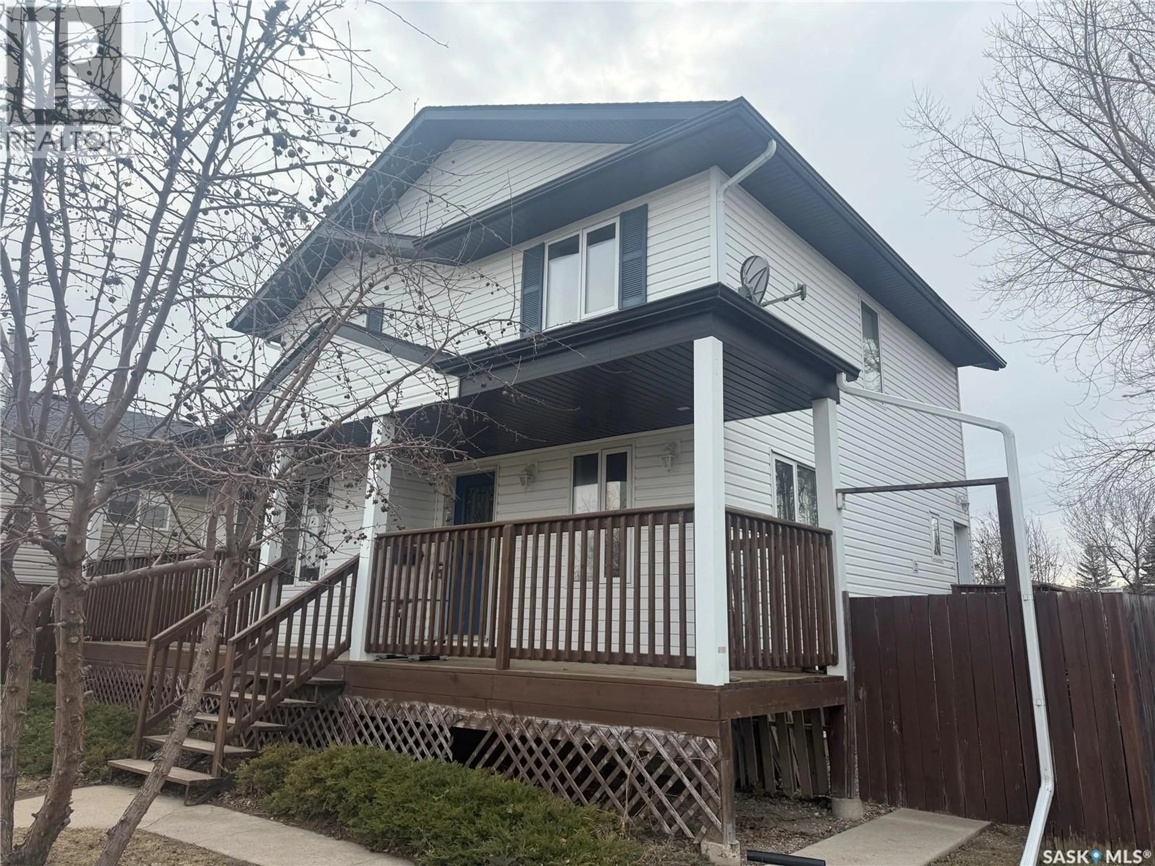 Home with vinyl exterior material, street for 859 RUTHERFORD WAY, Saskatoon Saskatchewan S7N4X6