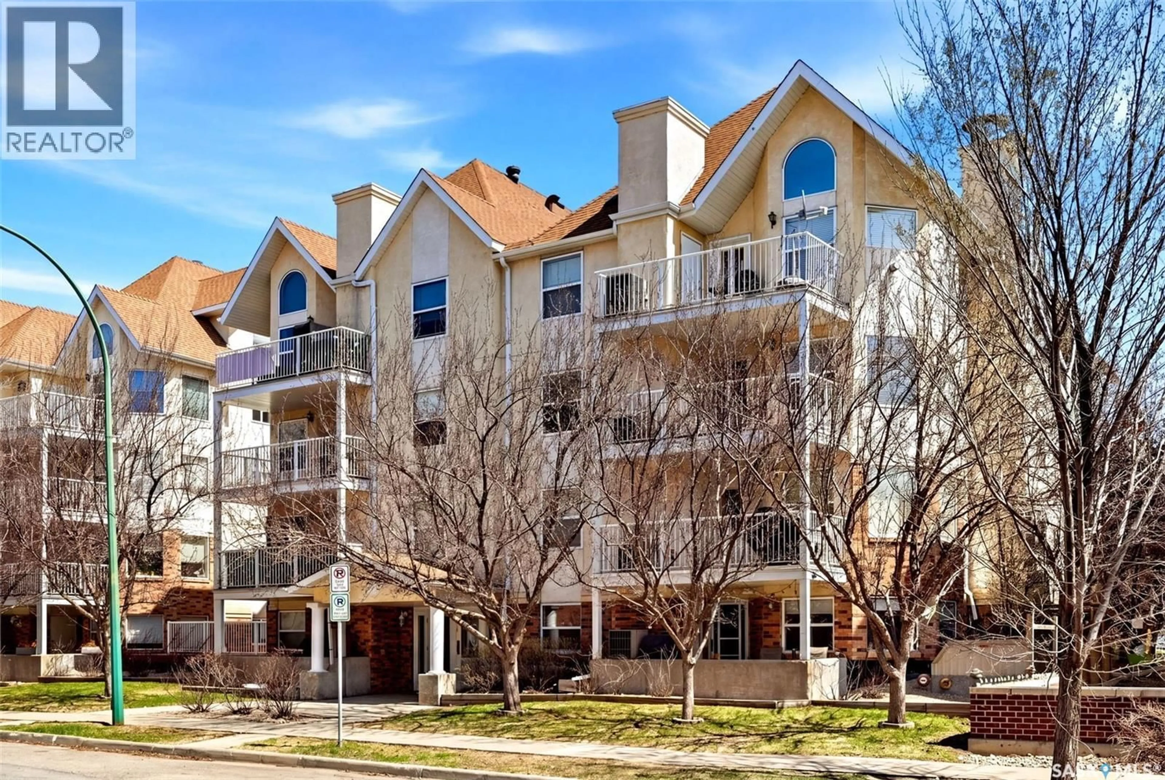 Patio, unknown for 204 2225 ANGUS STREET, Regina Saskatchewan S4T2A3