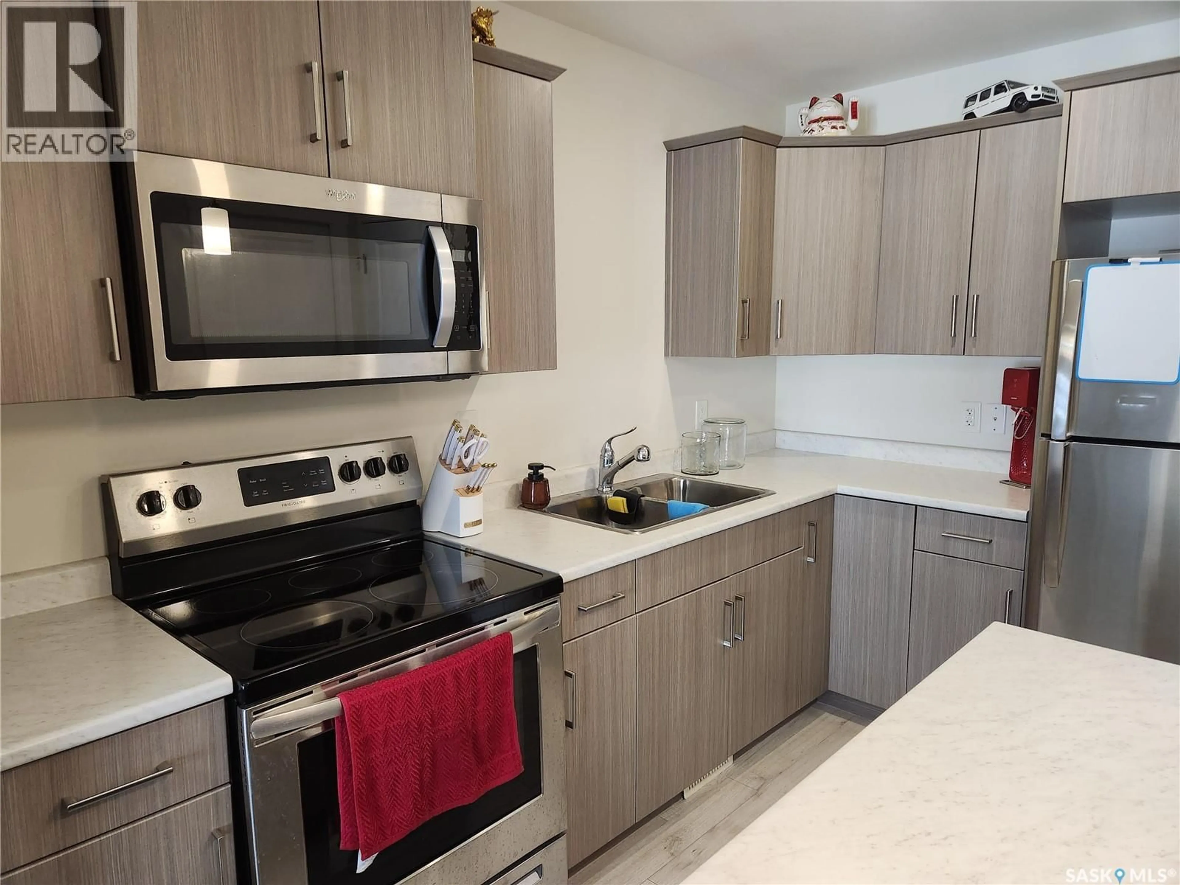 Standard kitchen, unknown for #212 - 315 DICKSON CRESCENT, Saskatoon Saskatchewan S7T0T8