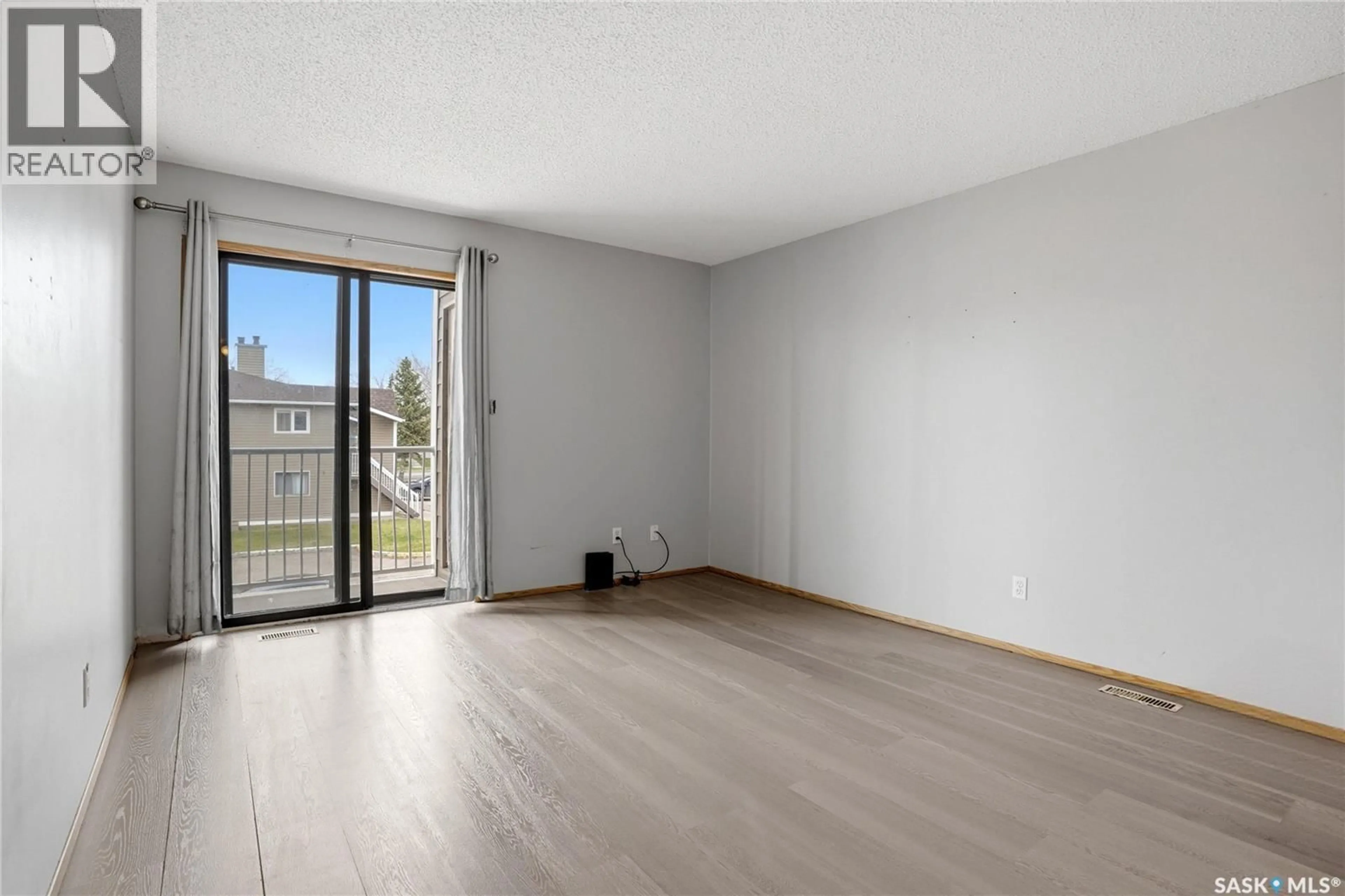 A pic of a room for 6575 - 10 ROCHDALE BOULEVARD, Regina Saskatchewan S4X2Z1