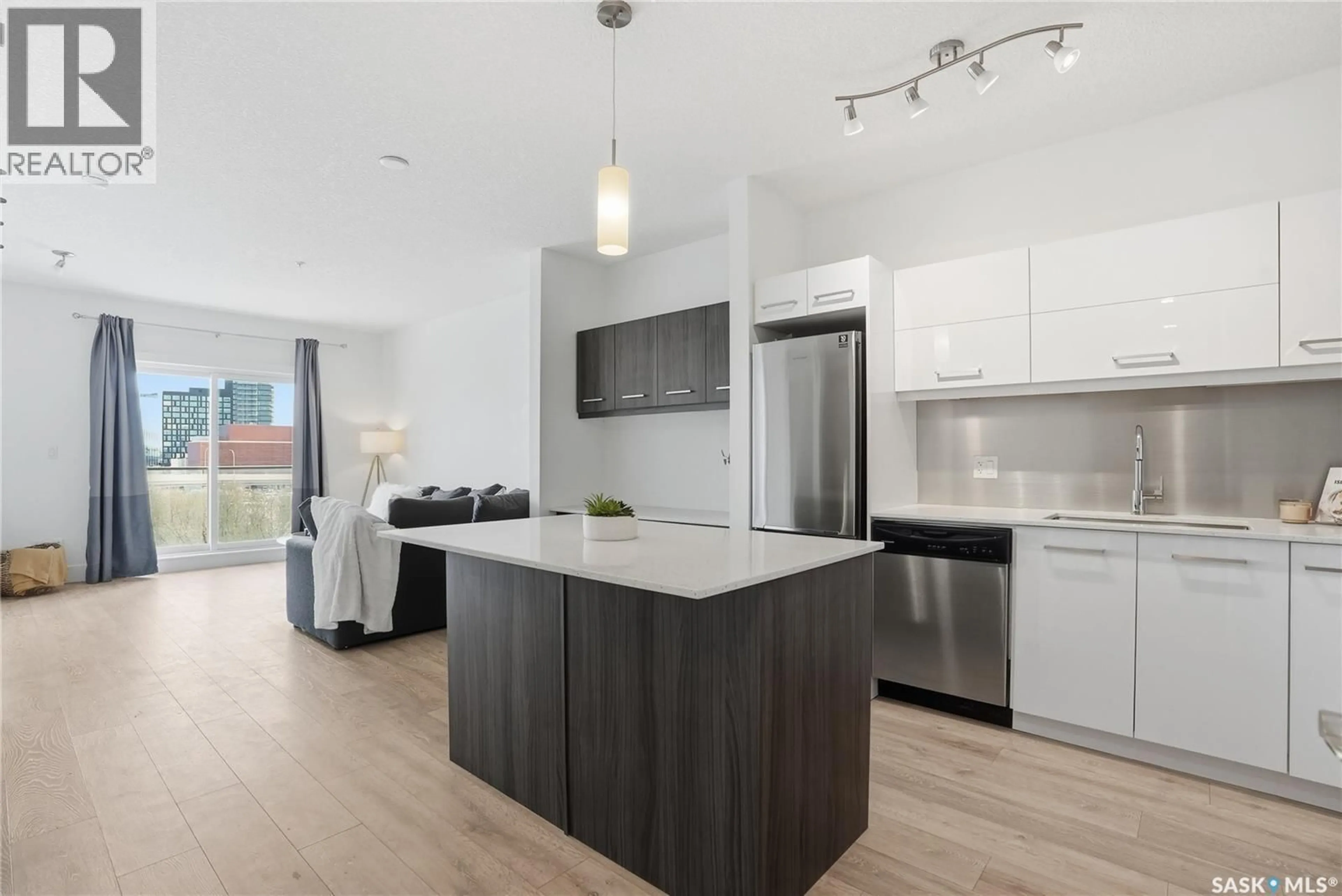 Open concept kitchen, unknown for 409 - 310 B AVENUE, Saskatoon Saskatchewan S7M1M7
