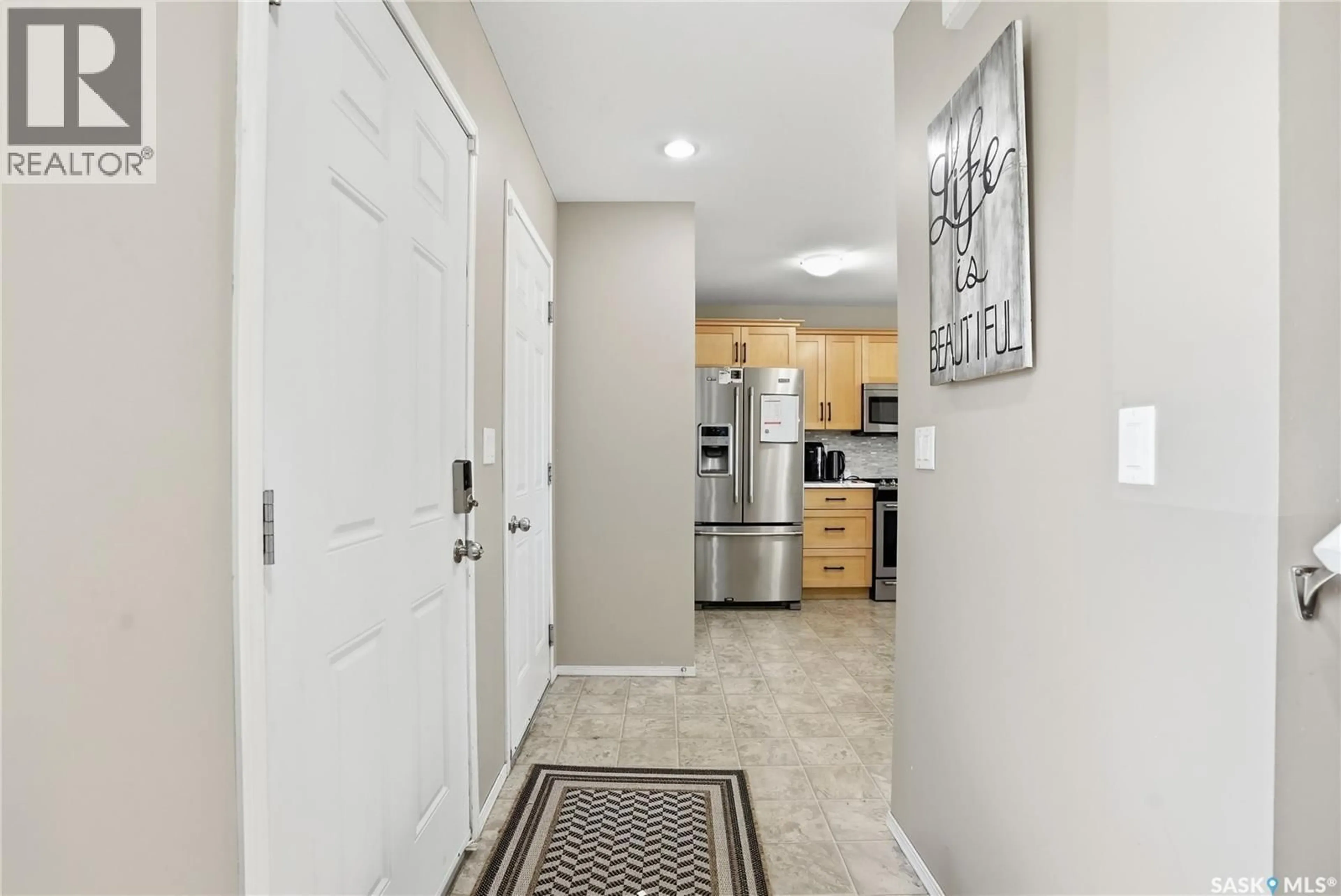 Indoor entryway for 515 - 20 CENTENNIAL DRIVE, Warman Saskatchewan S0K0A1