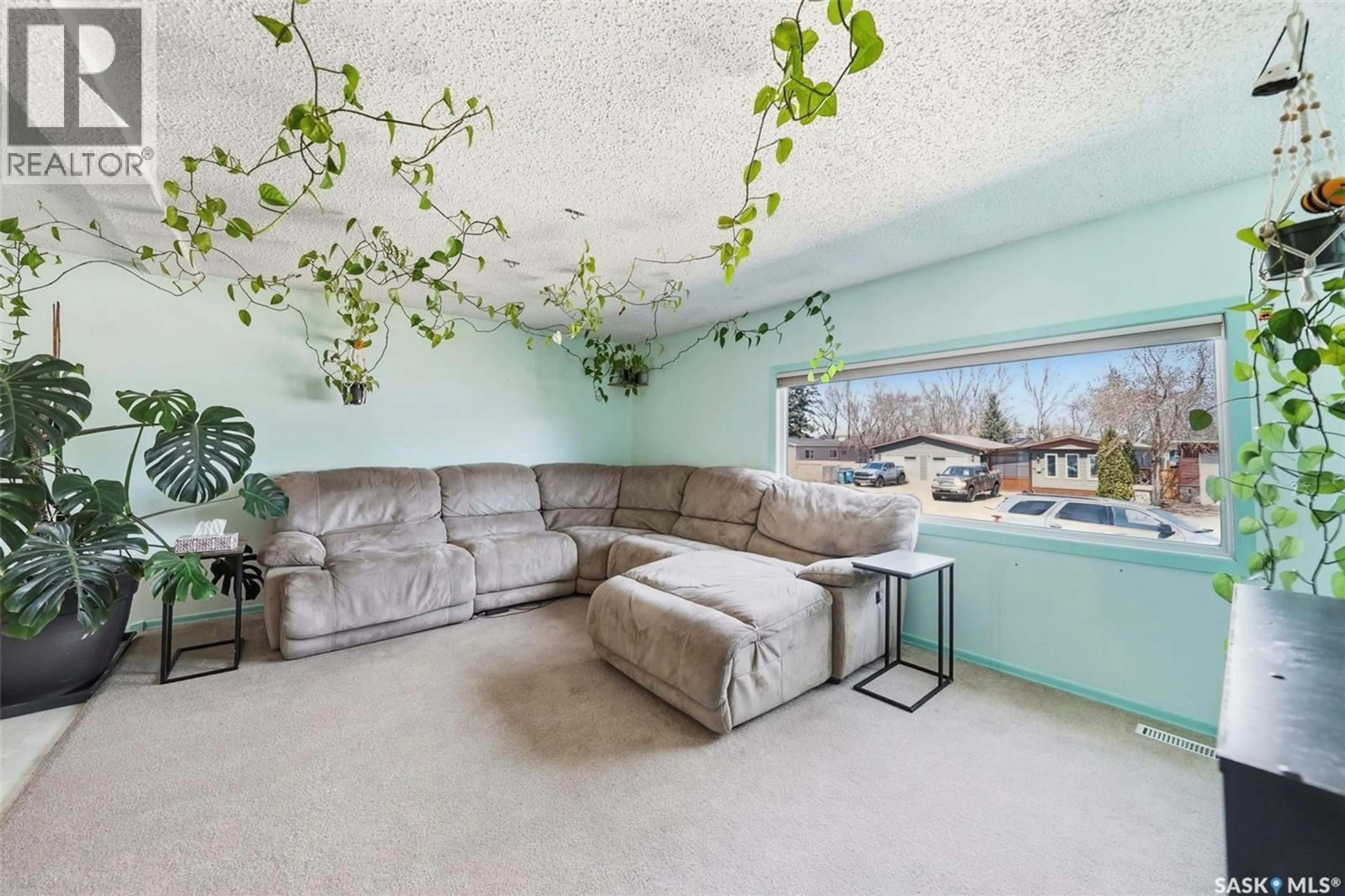 Living room with furniture, unknown for 301 CLOVER AVENUE, Dalmeny Saskatchewan S0K1E0