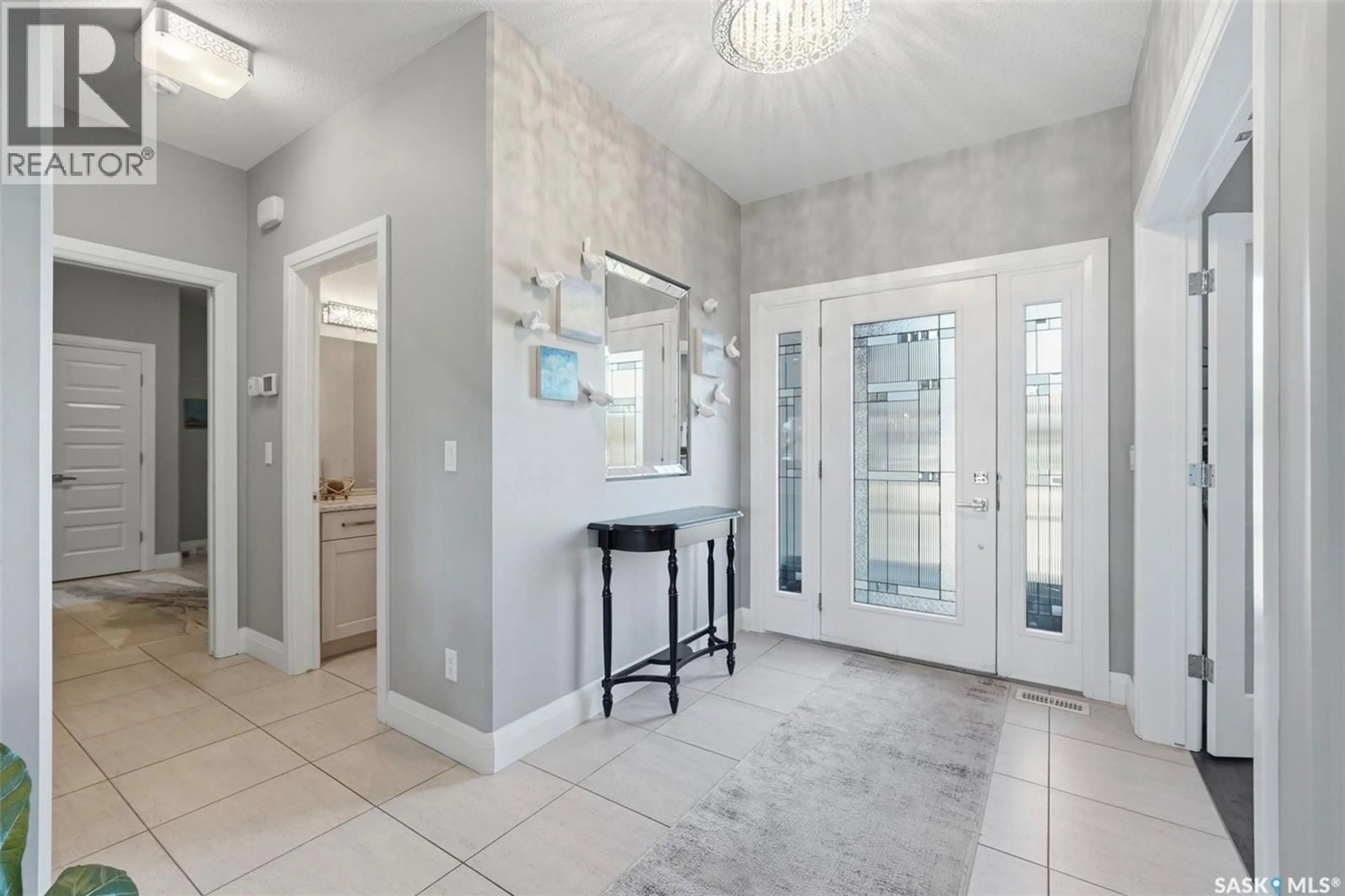 Indoor entryway for 118 WERSCHNER CRESCENT, Saskatoon Saskatchewan S7V0C9