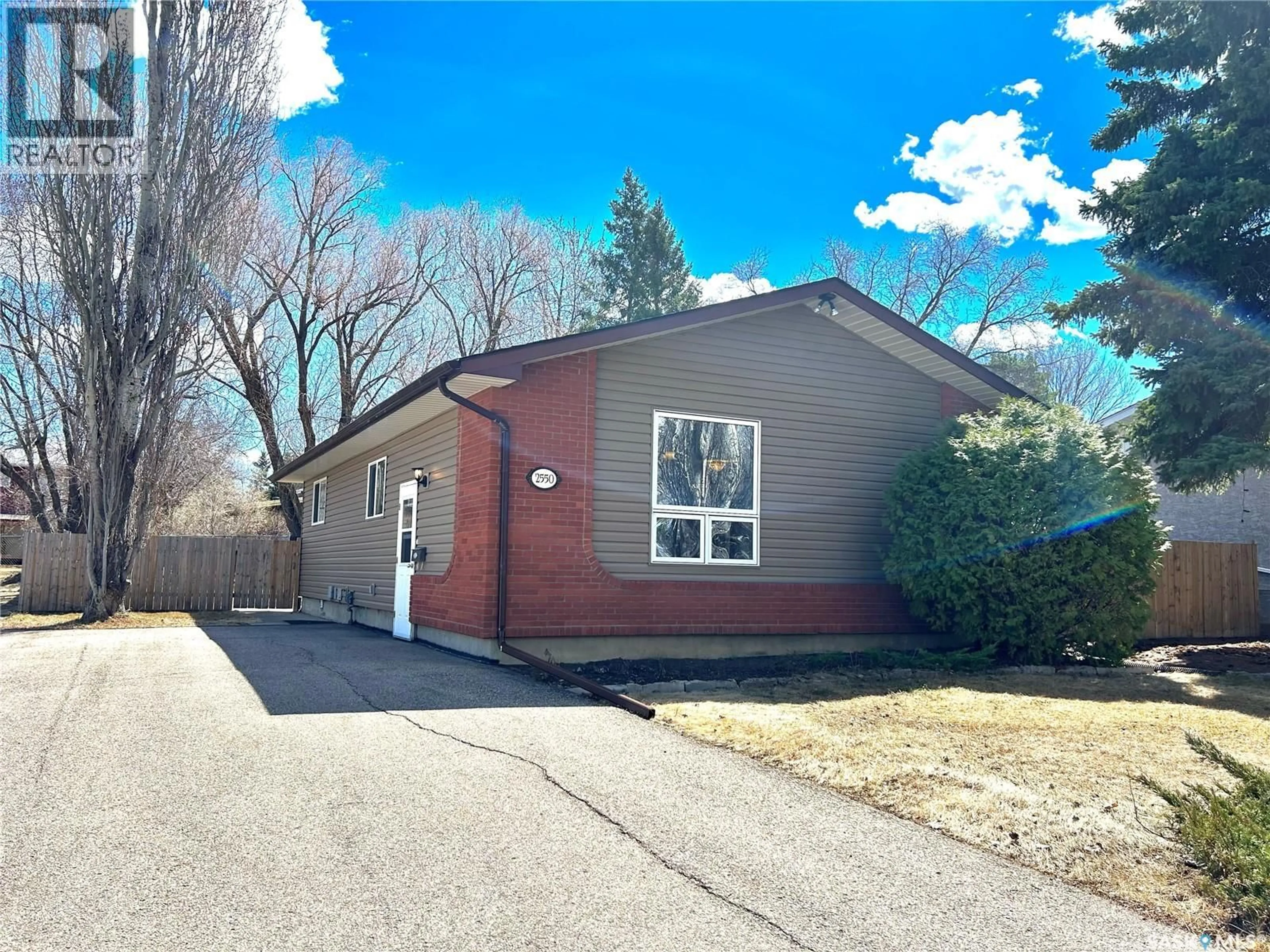 Unknown for 2550 MACDONALD AVENUE, Prince Albert Saskatchewan S6V2V9