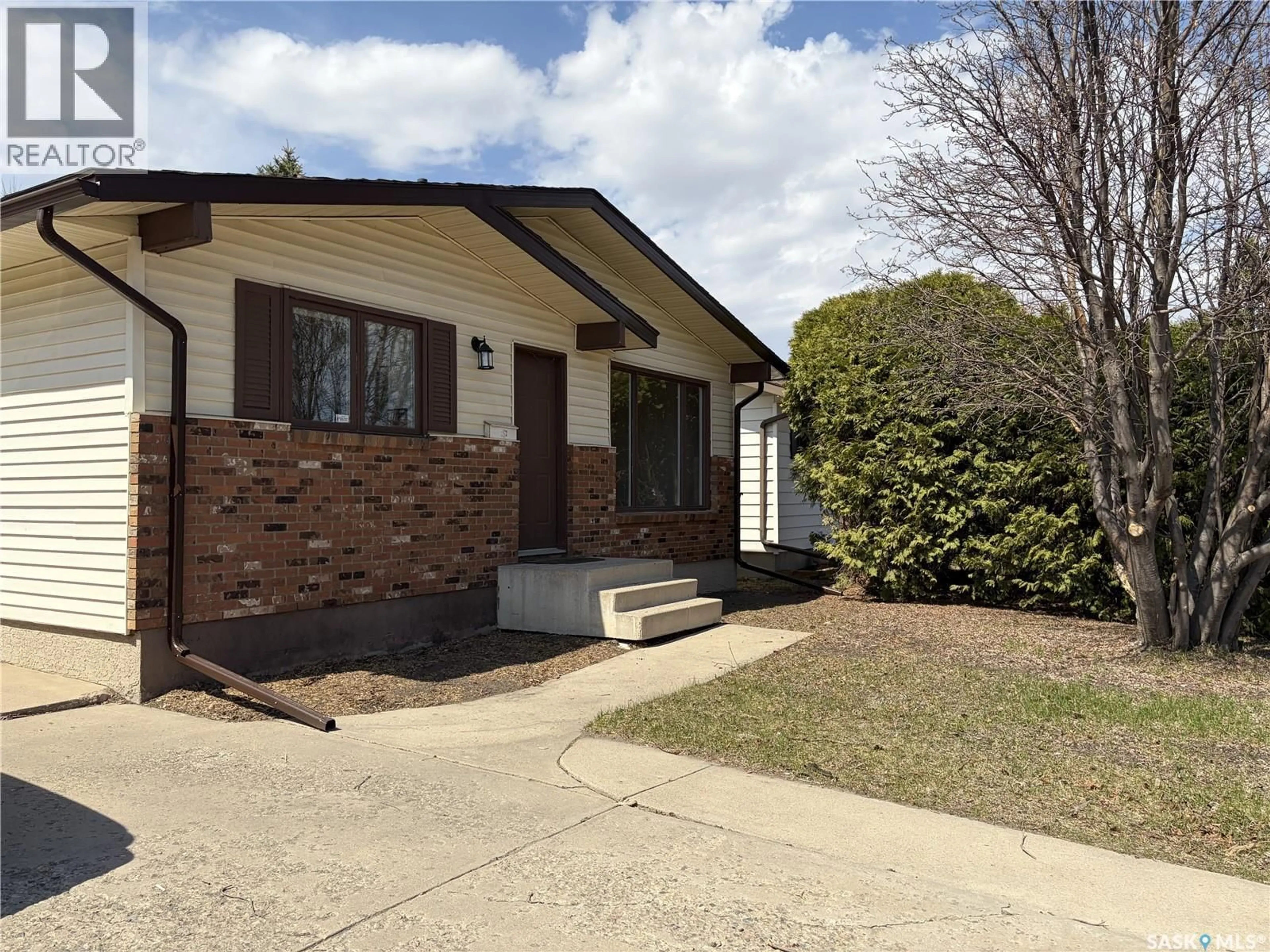 Unknown for 111 STECHISHIN CRESCENT, Saskatoon Saskatchewan S7K5P5