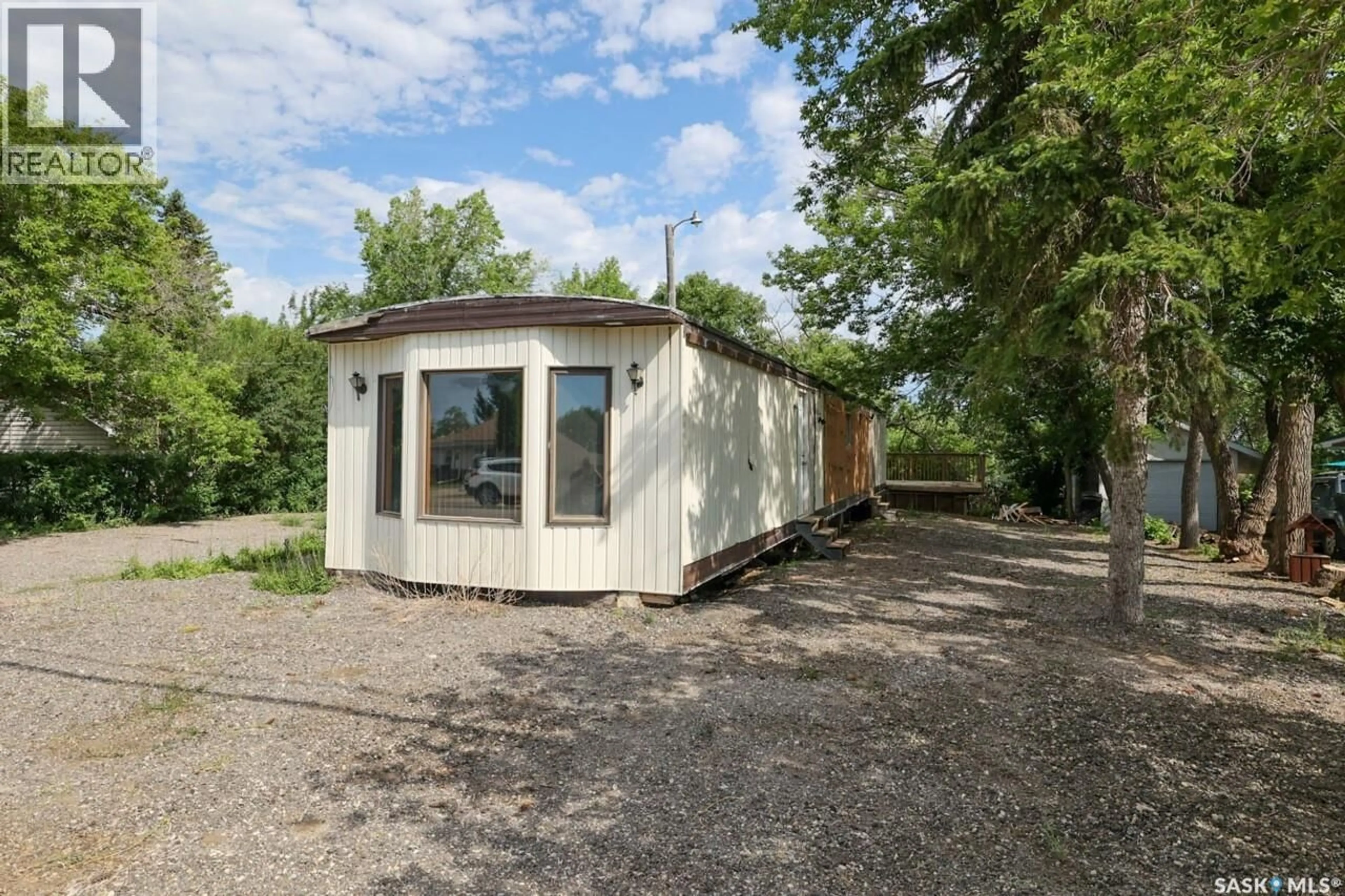 Shed for 104 NICOLL AVENUE, Regina Beach Saskatchewan S0G4C0