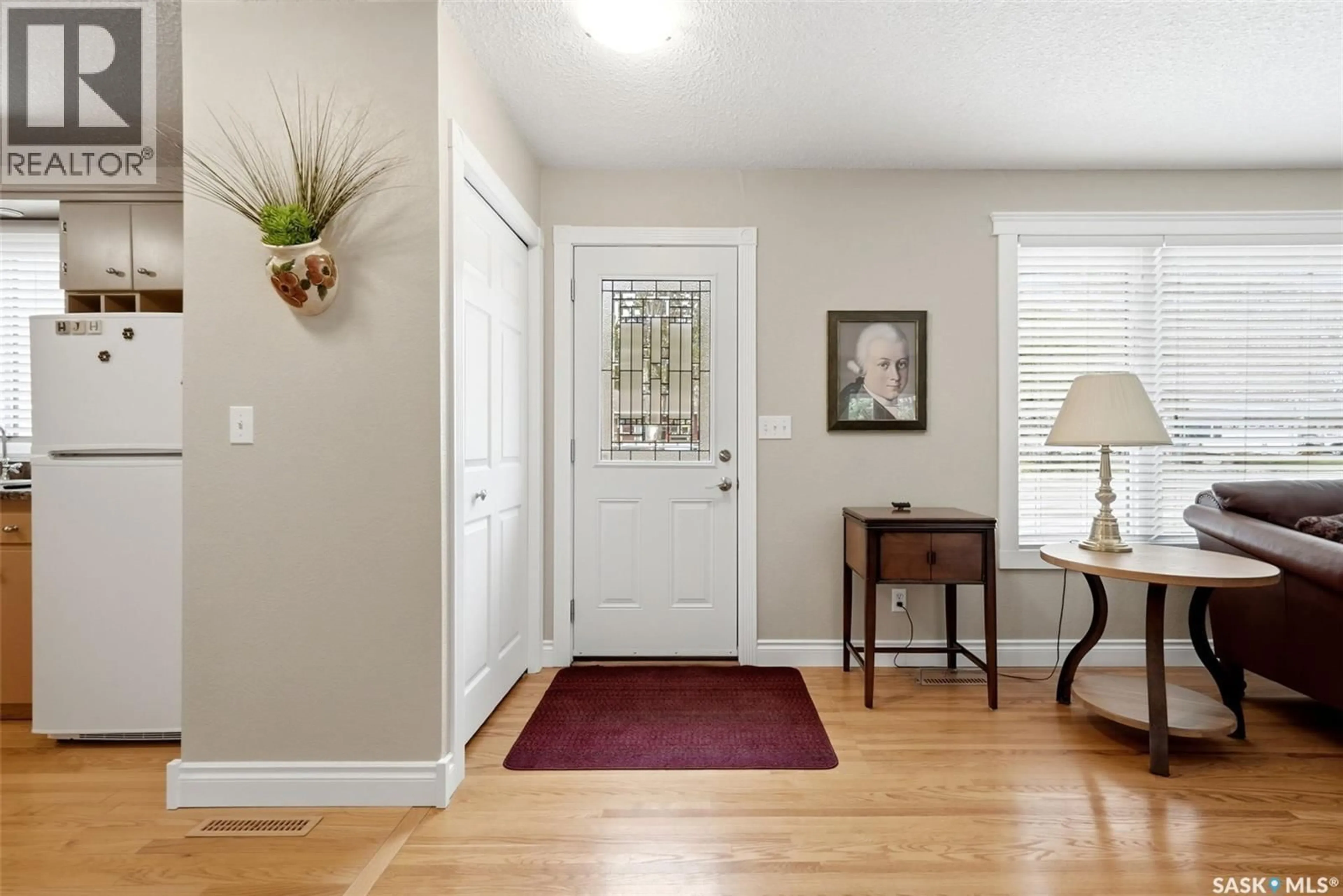 Indoor entryway for 229 20TH AVENUE, Regina Saskatchewan S4N1J5