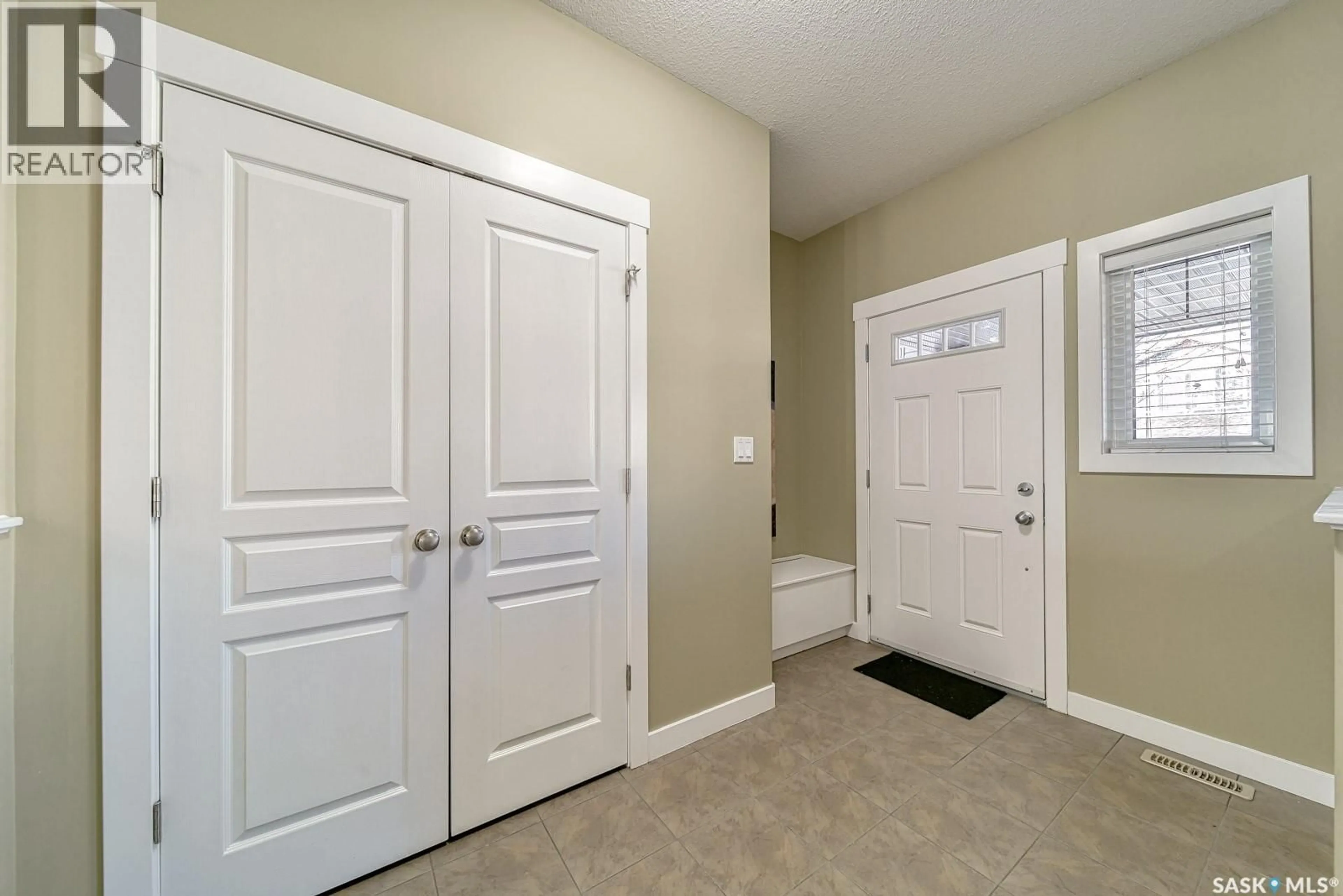 Indoor entryway for 3366 GREEN MOSS LANE, Regina Saskatchewan S4V1P2
