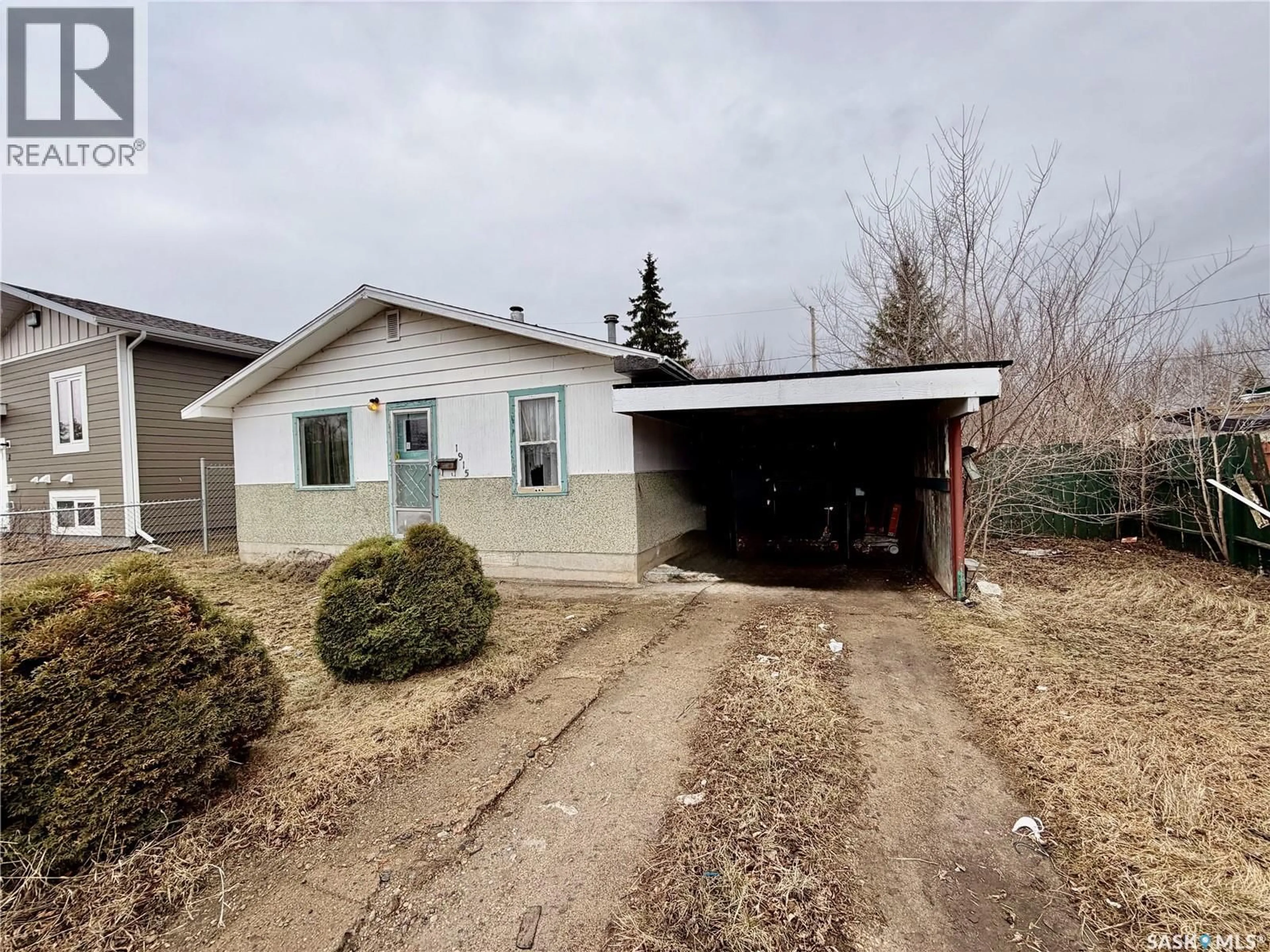 Shed for 1915 15TH STREET, Prince Albert Saskatchewan S6V3V1