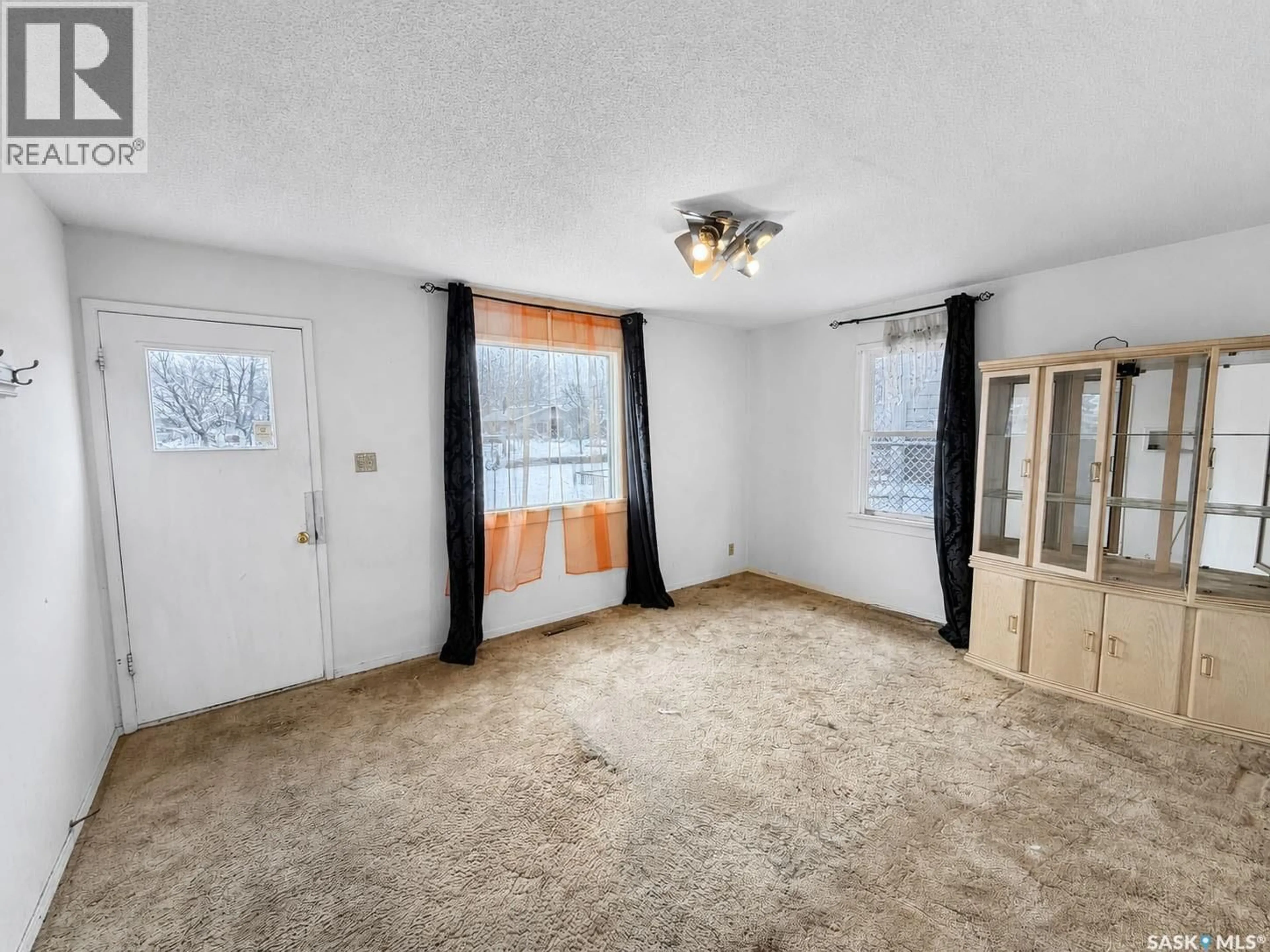 A pic of a room for 1915 15TH STREET, Prince Albert Saskatchewan S6V3V1
